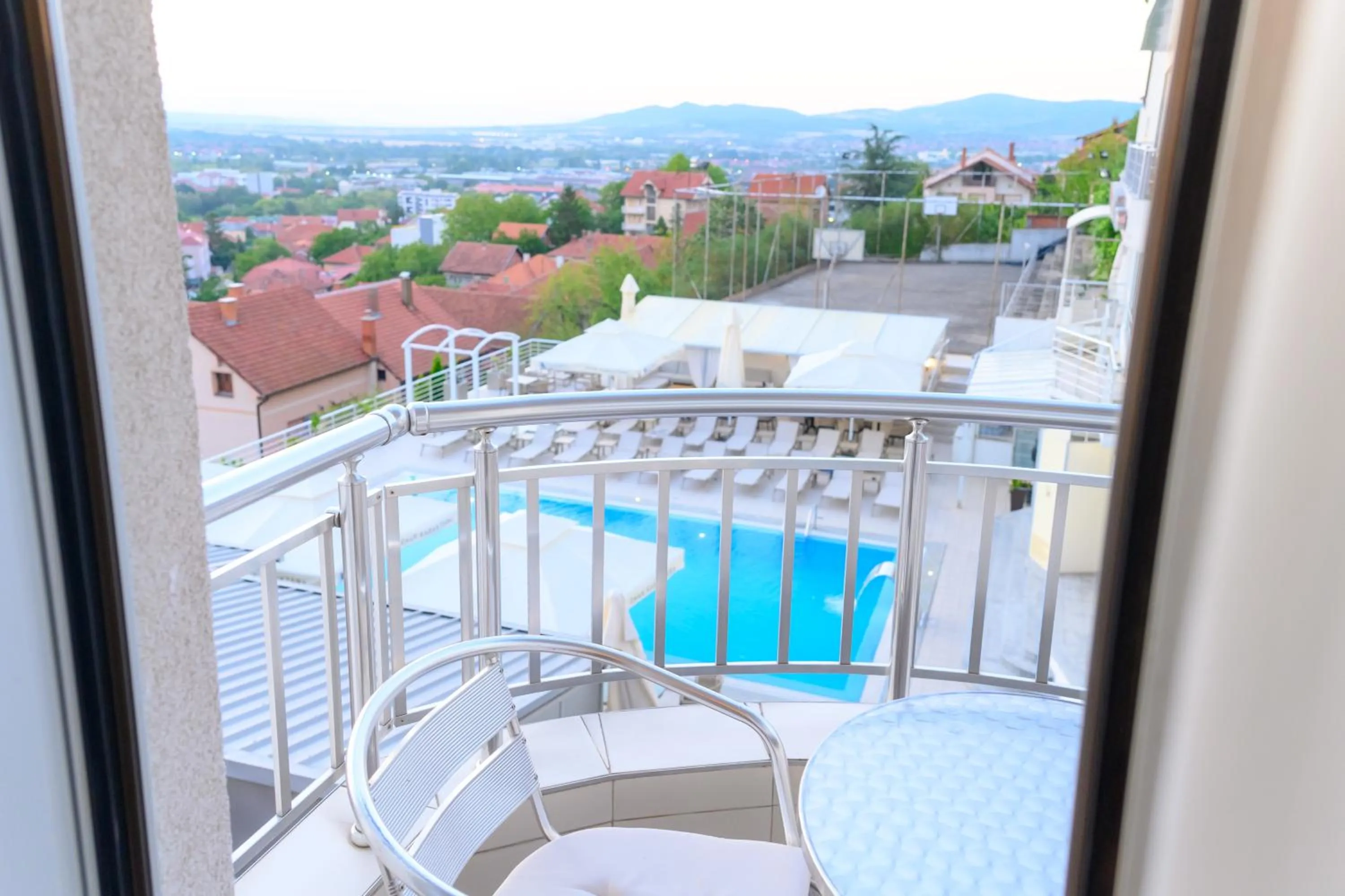 Day in Hotel Tami Residence