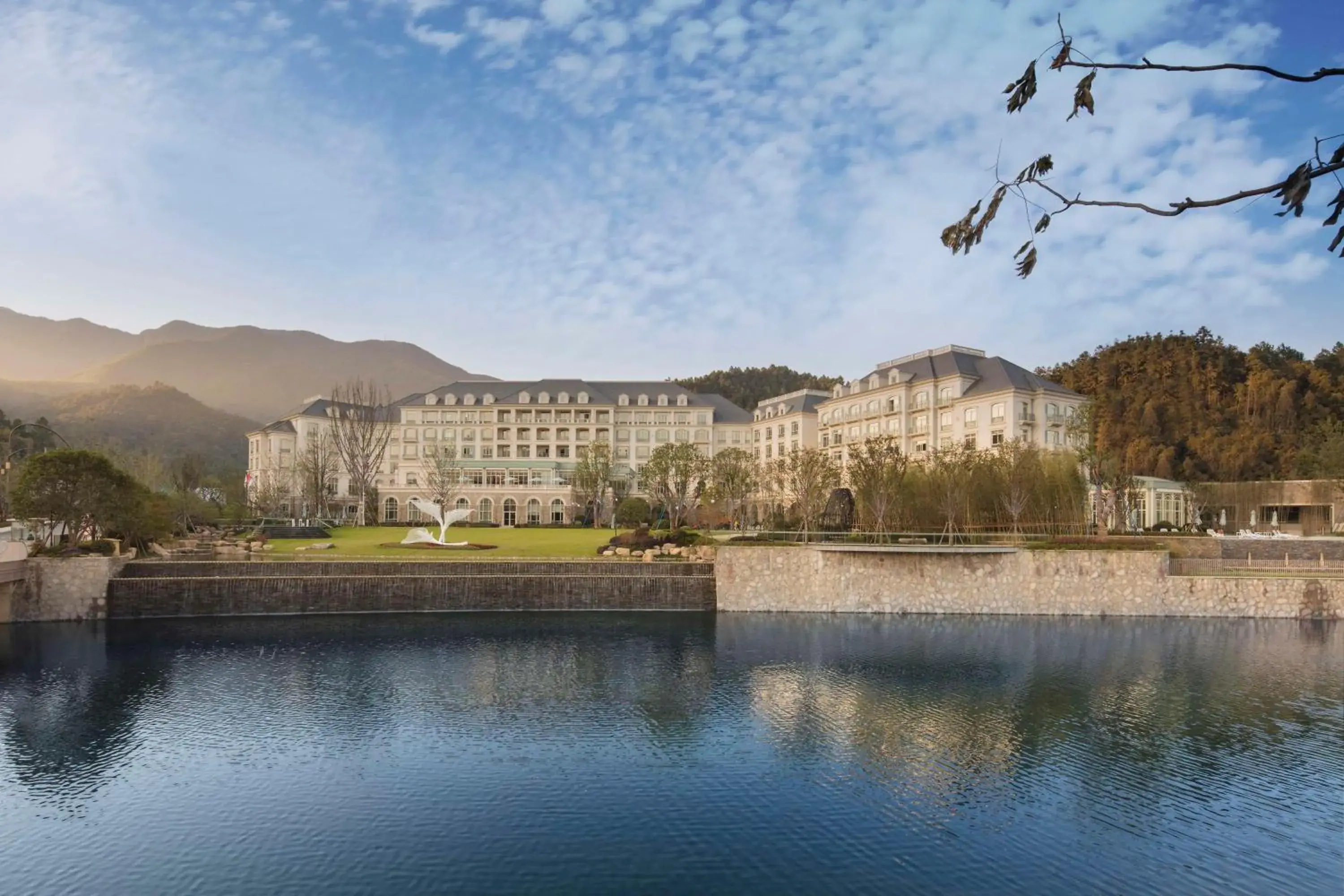 Hilton Garden Inn Hangzhou Lu'Niao Hilton Garden Inn Hangzhou Lu'Niao