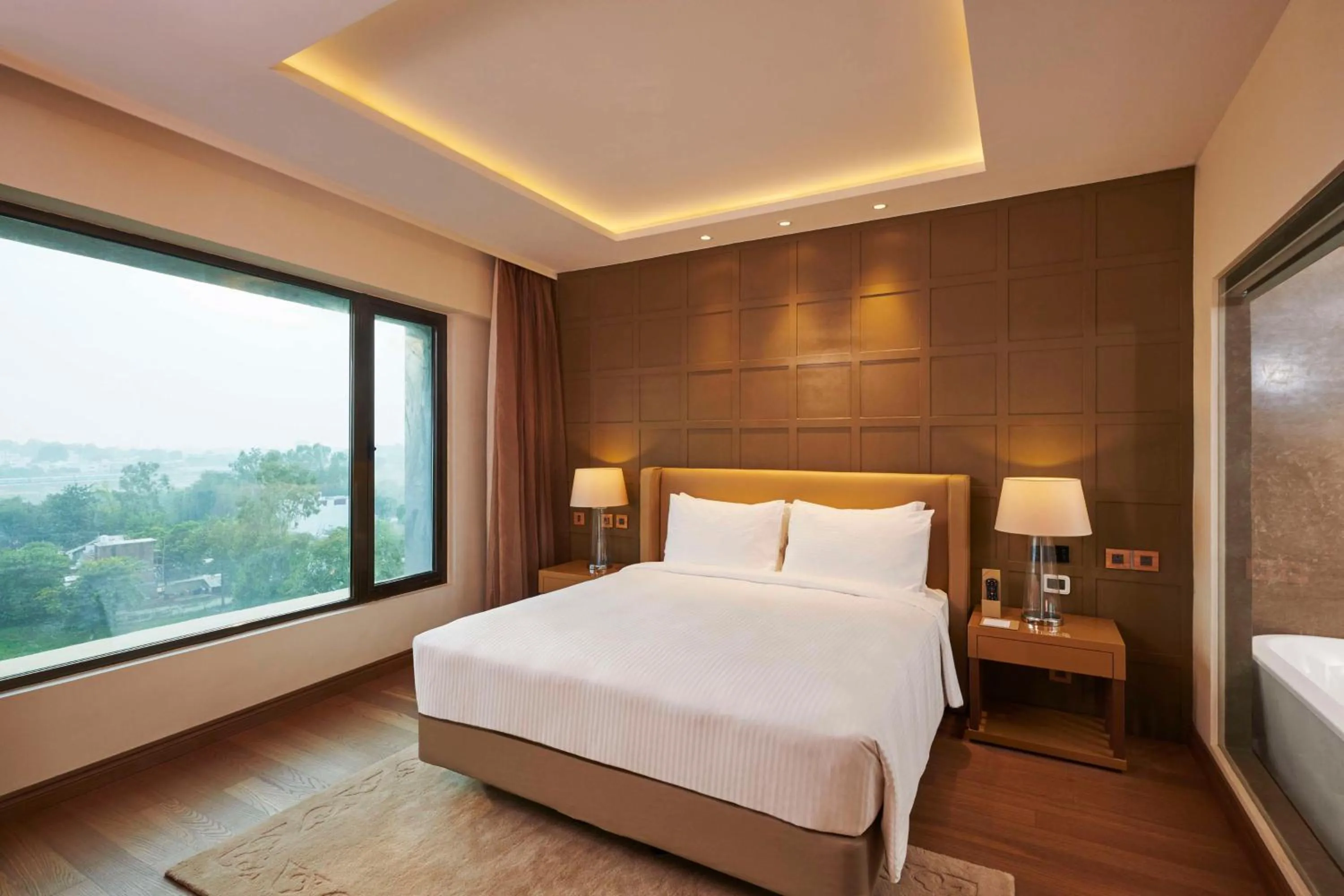 Bed in Hilton Garden Inn Lucknow