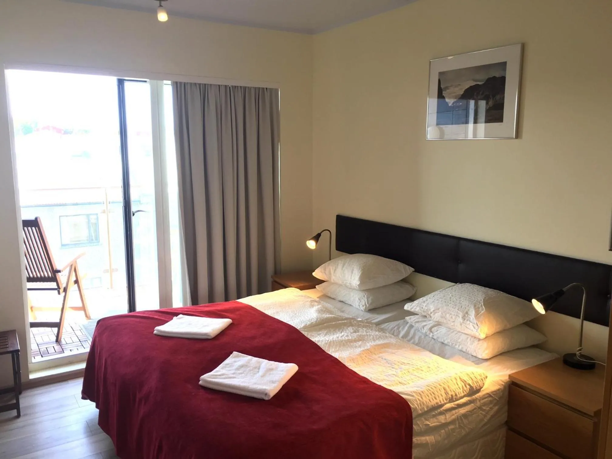 Bed in Downtown Reykjavík Apartments