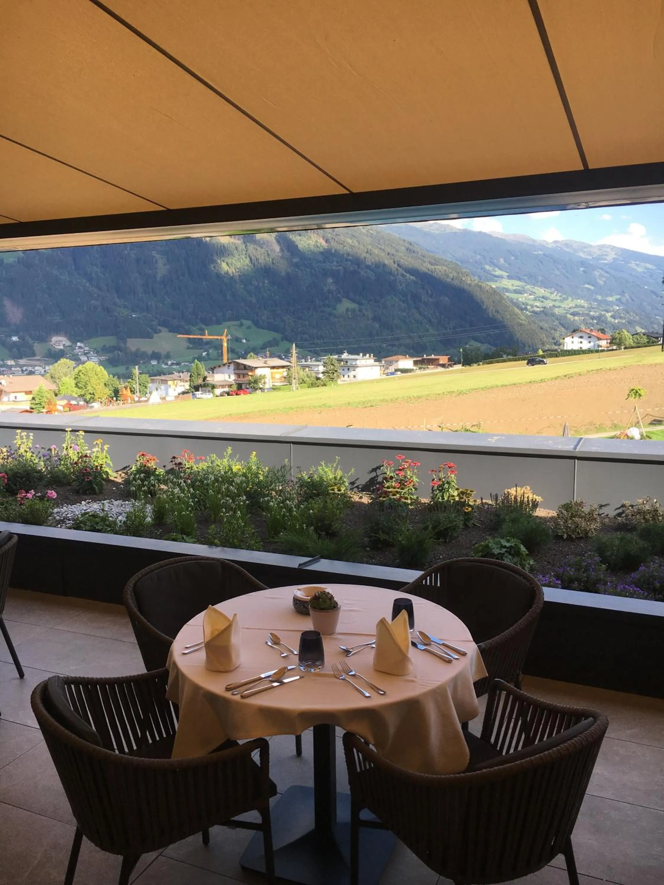 Restaurant/places to eat in Hotel Elisabeth