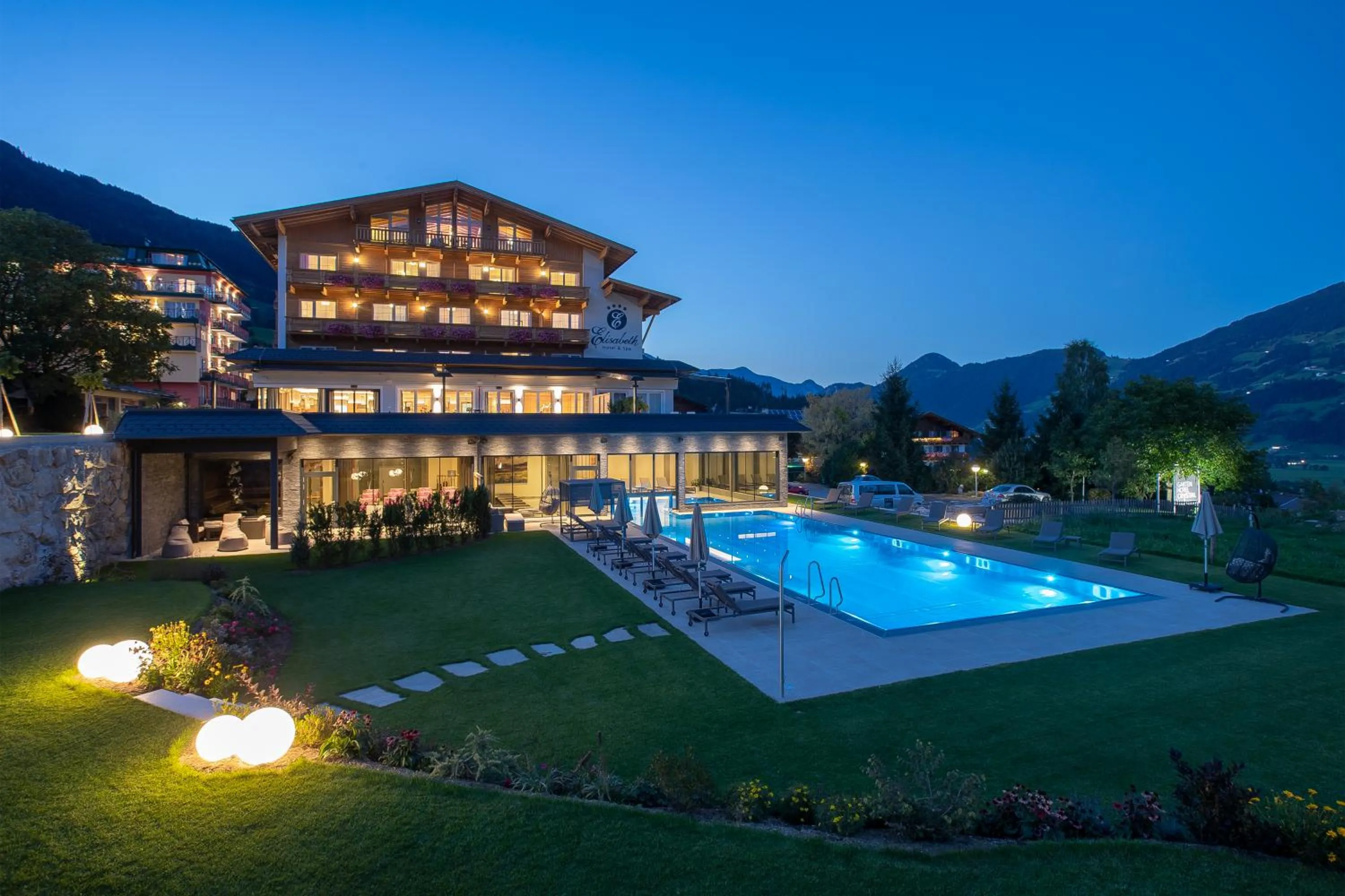 Property building in Hotel Elisabeth