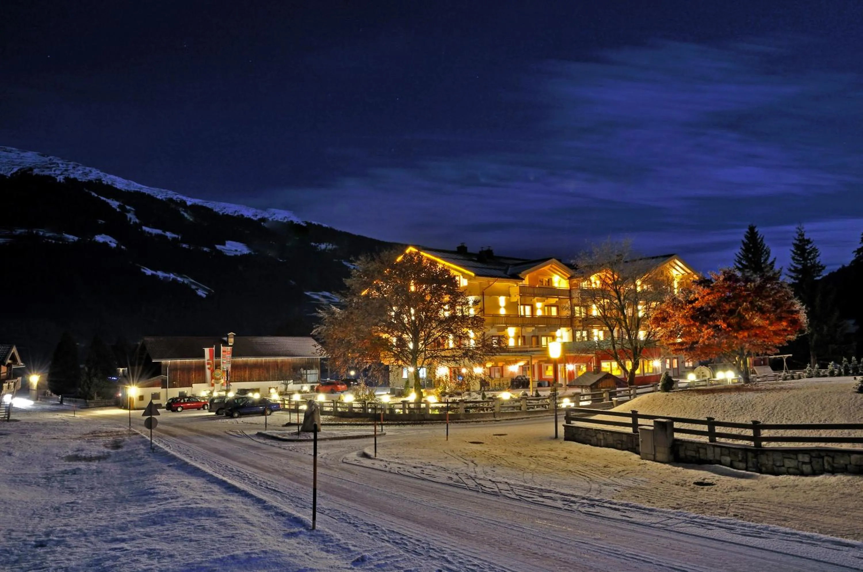 Facade/entrance in Hotel Grundlhof