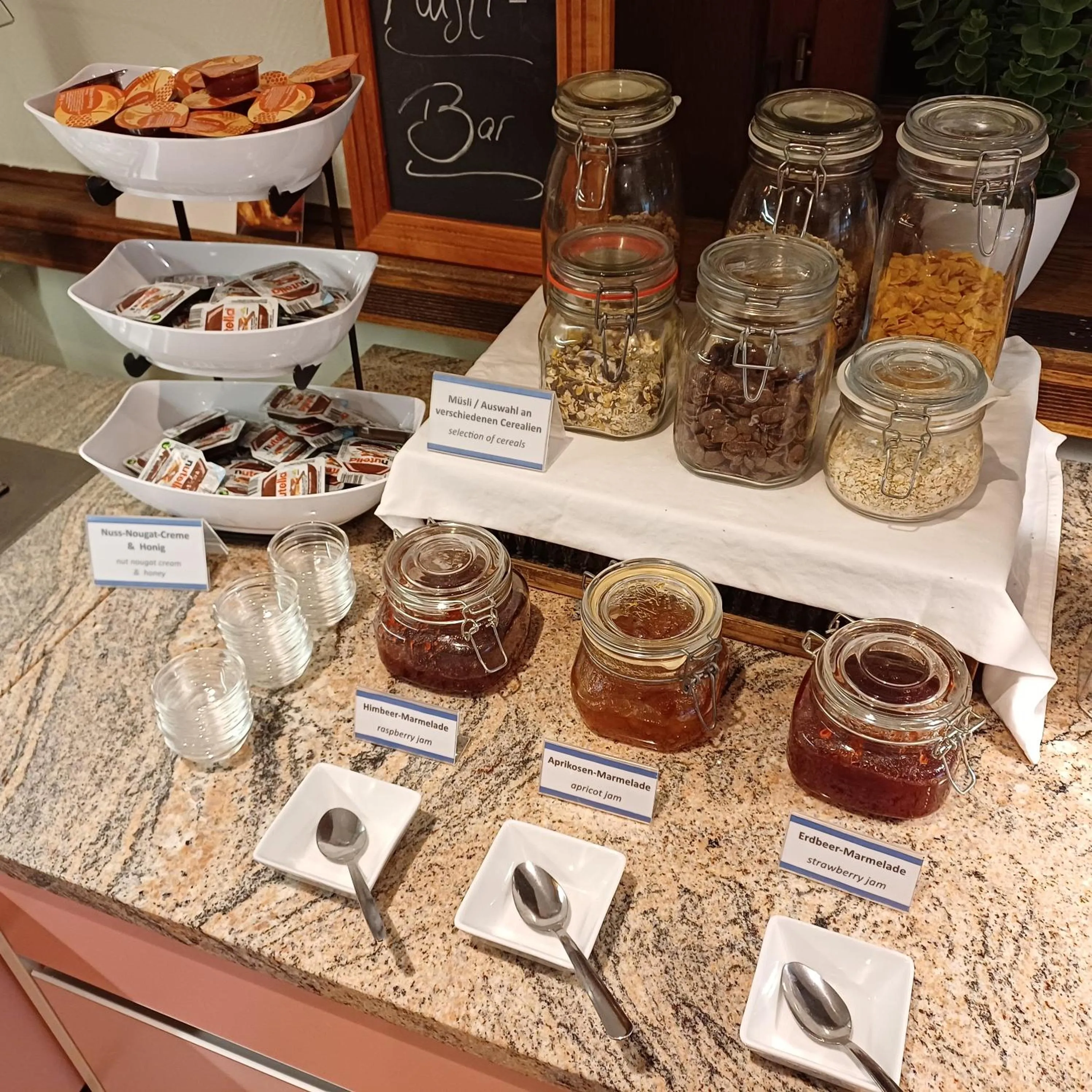 Buffet breakfast in TRIP INN PostHotel Düren