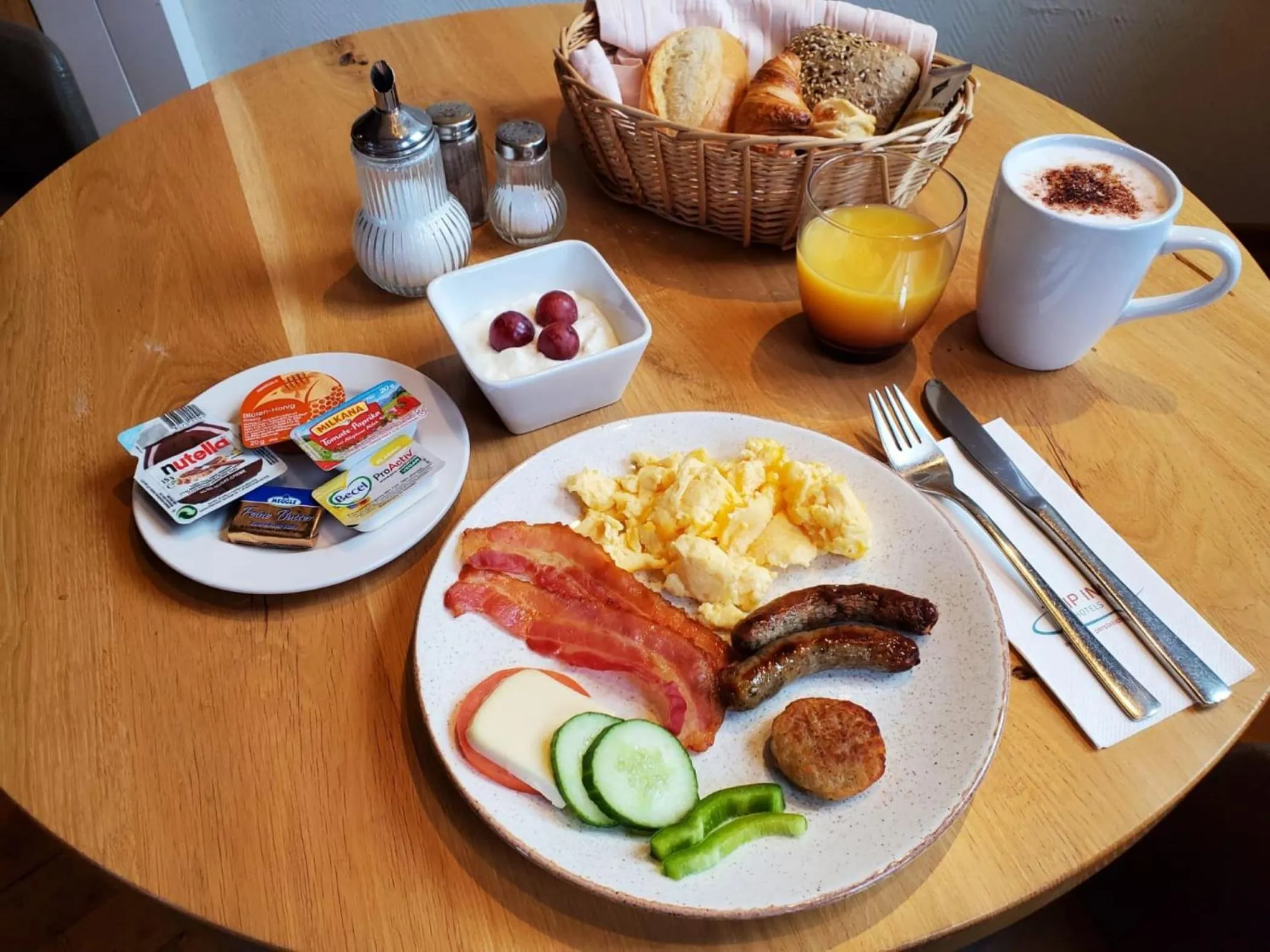 Breakfast in TRIP INN PostHotel Düren