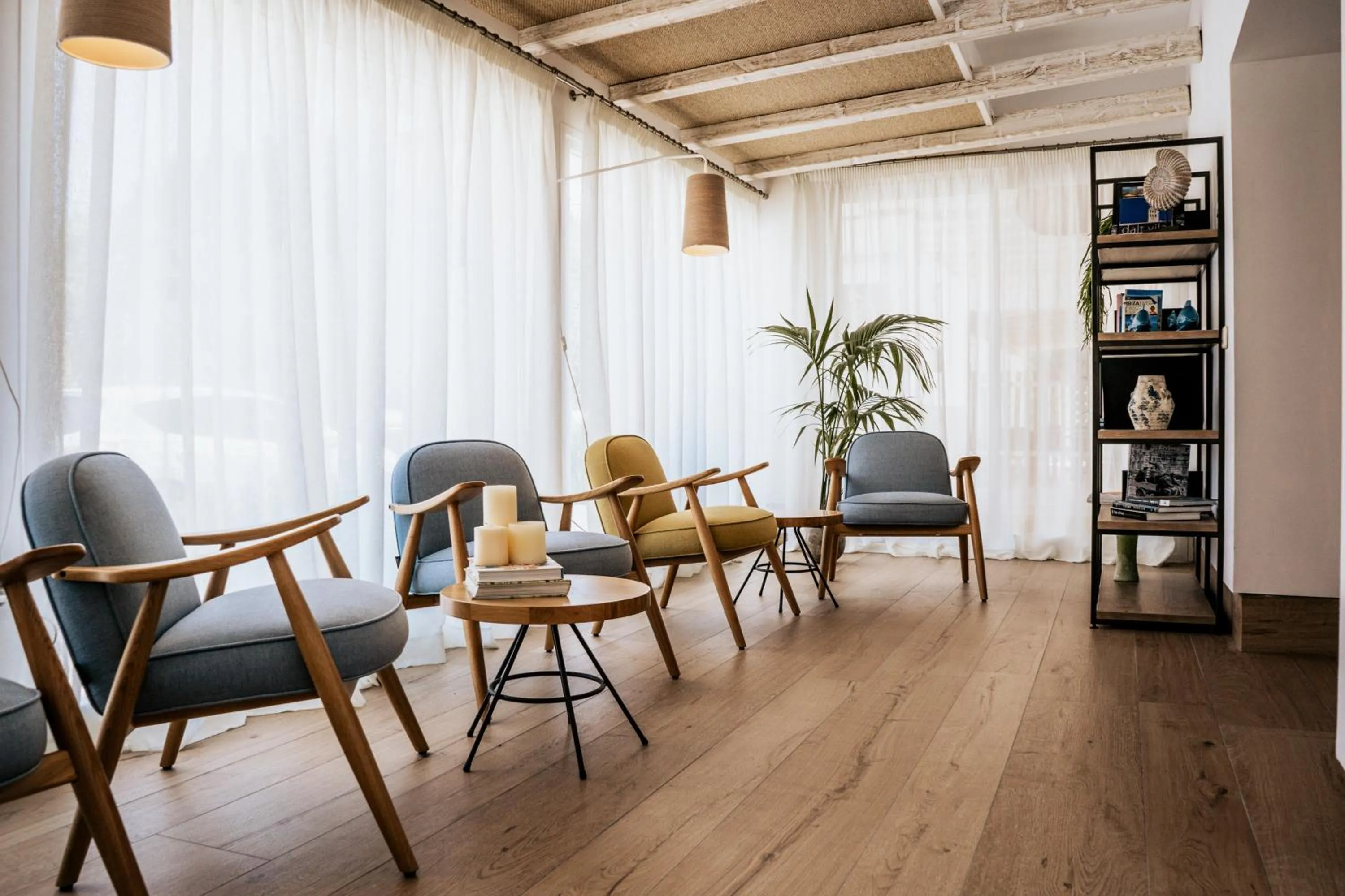 Communal lounge/ TV room in Lux Isla