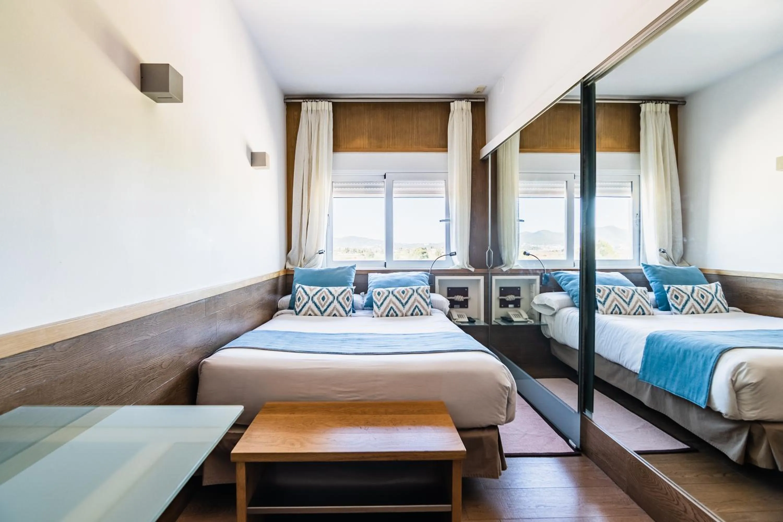 Bedroom, Bed in Lux Isla