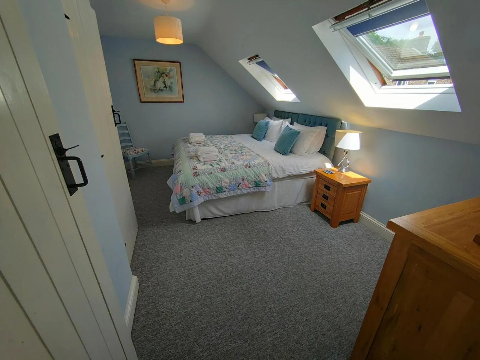 Bedroom, Bed in Pant Glas Barn
