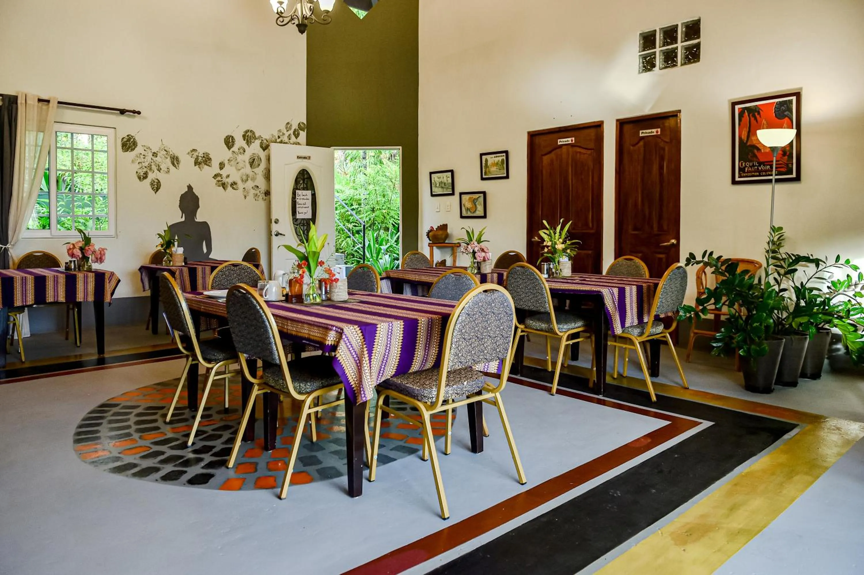 Dining area in Hotel Anachoreo
