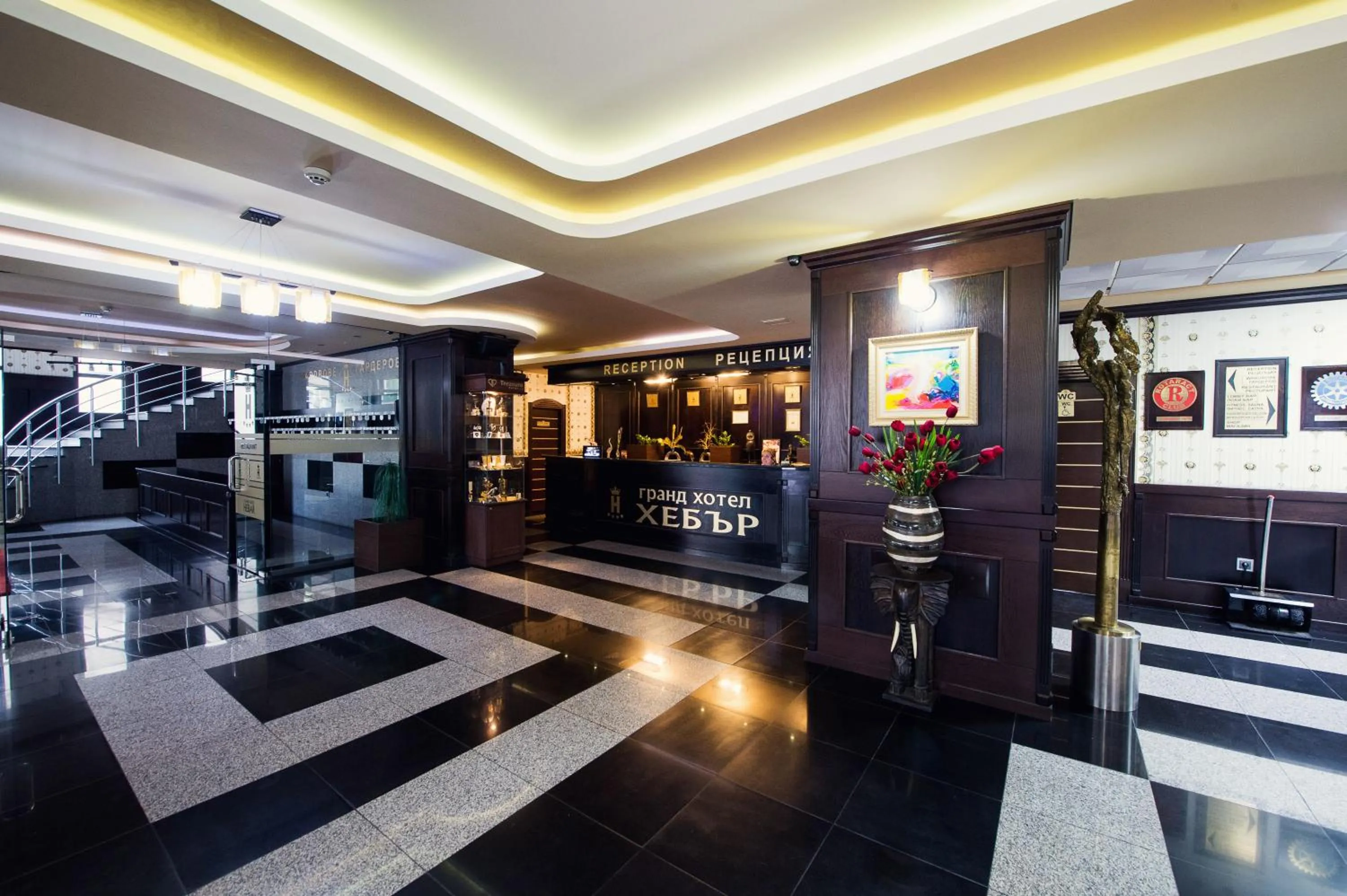 Lobby or reception in Grand Hotel Hebar