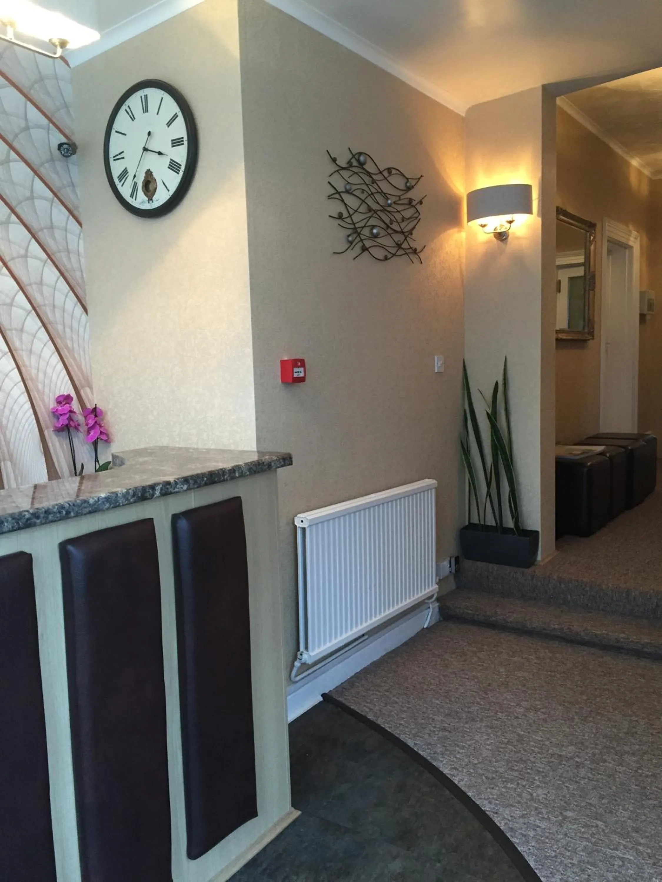 Facade/entrance in Tregonholme Hotel