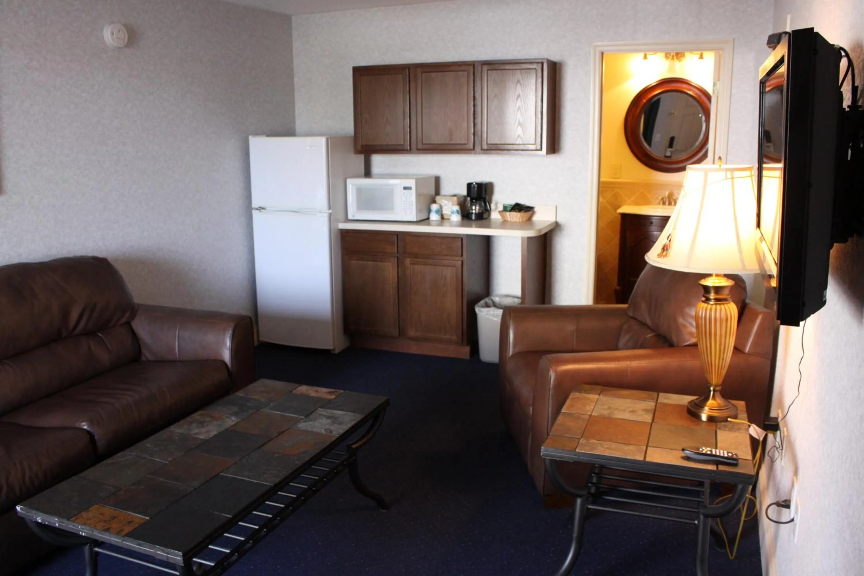 Living room in Bluegrass Extended Stay