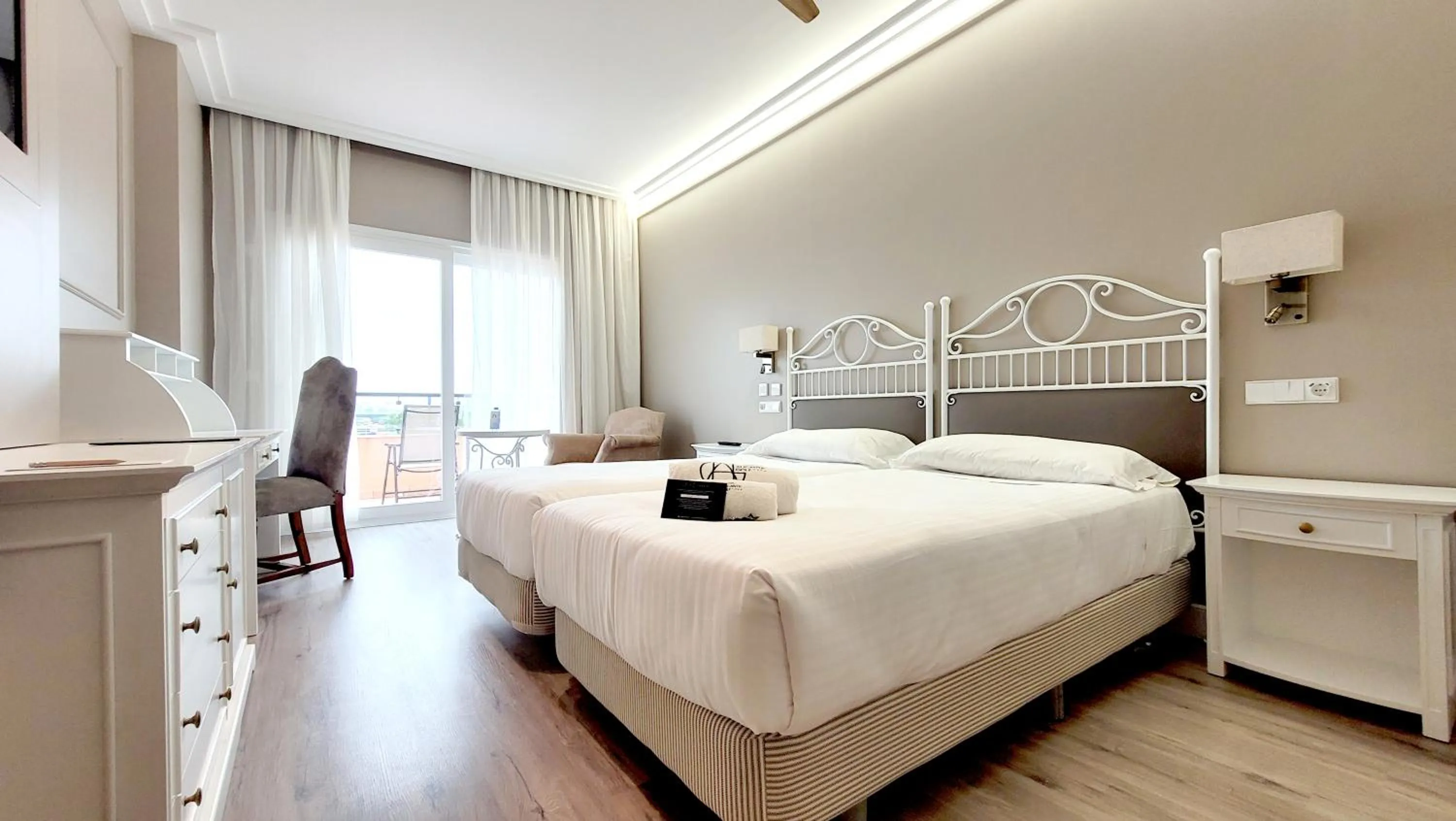 Bed in Hotel Alicante Golf