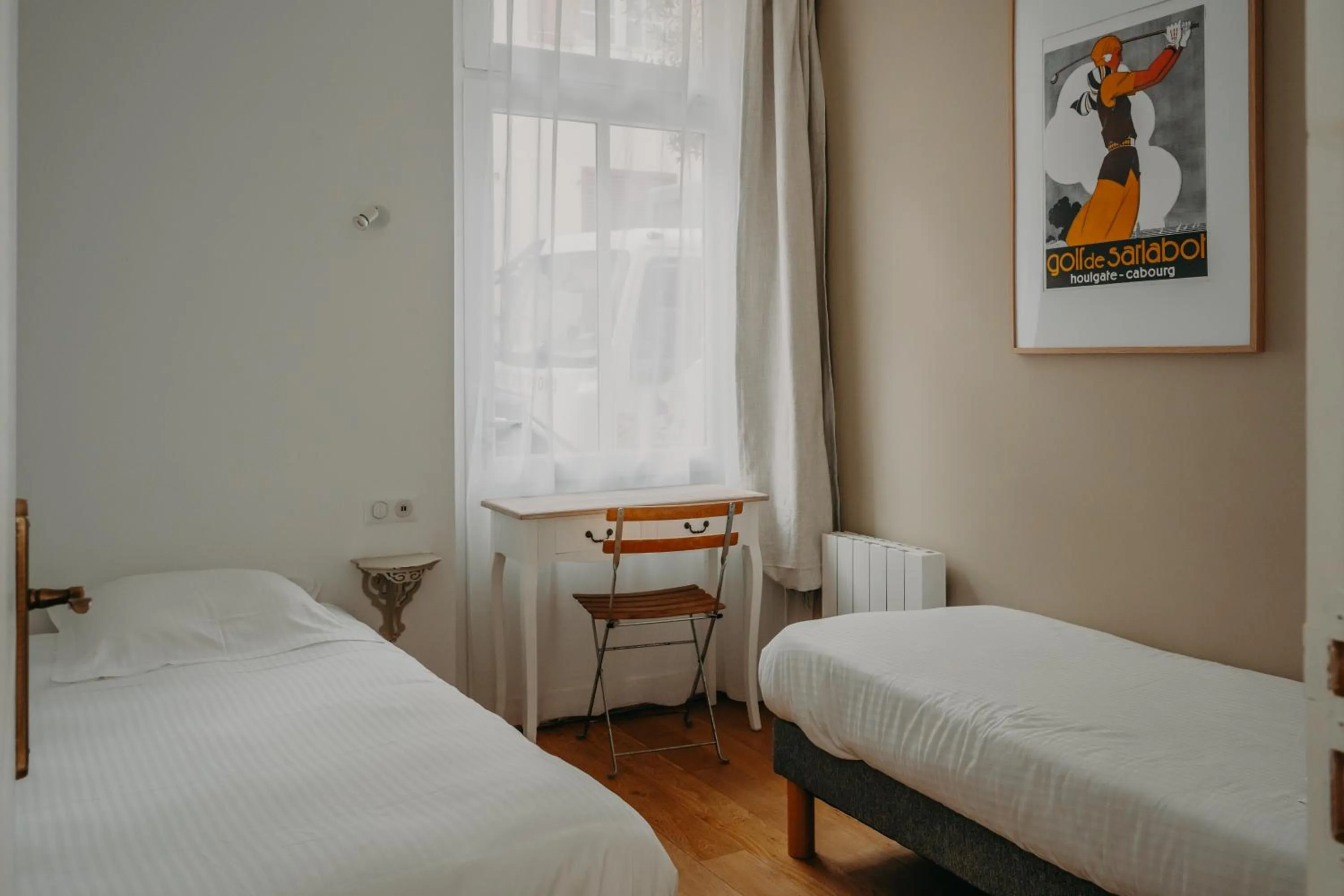 Bedroom, Bed in Les Cabines