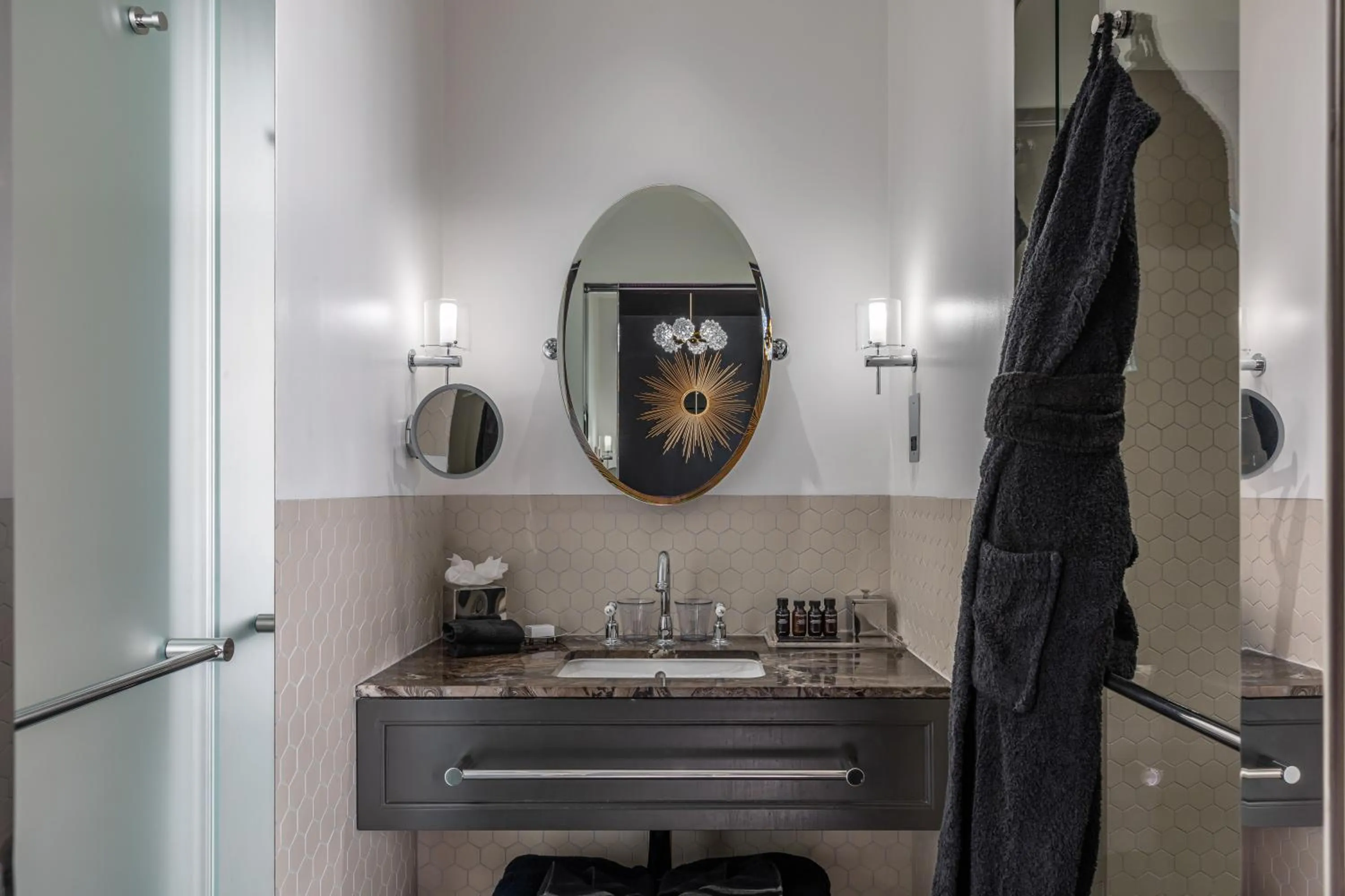 Shower in The Mandrake