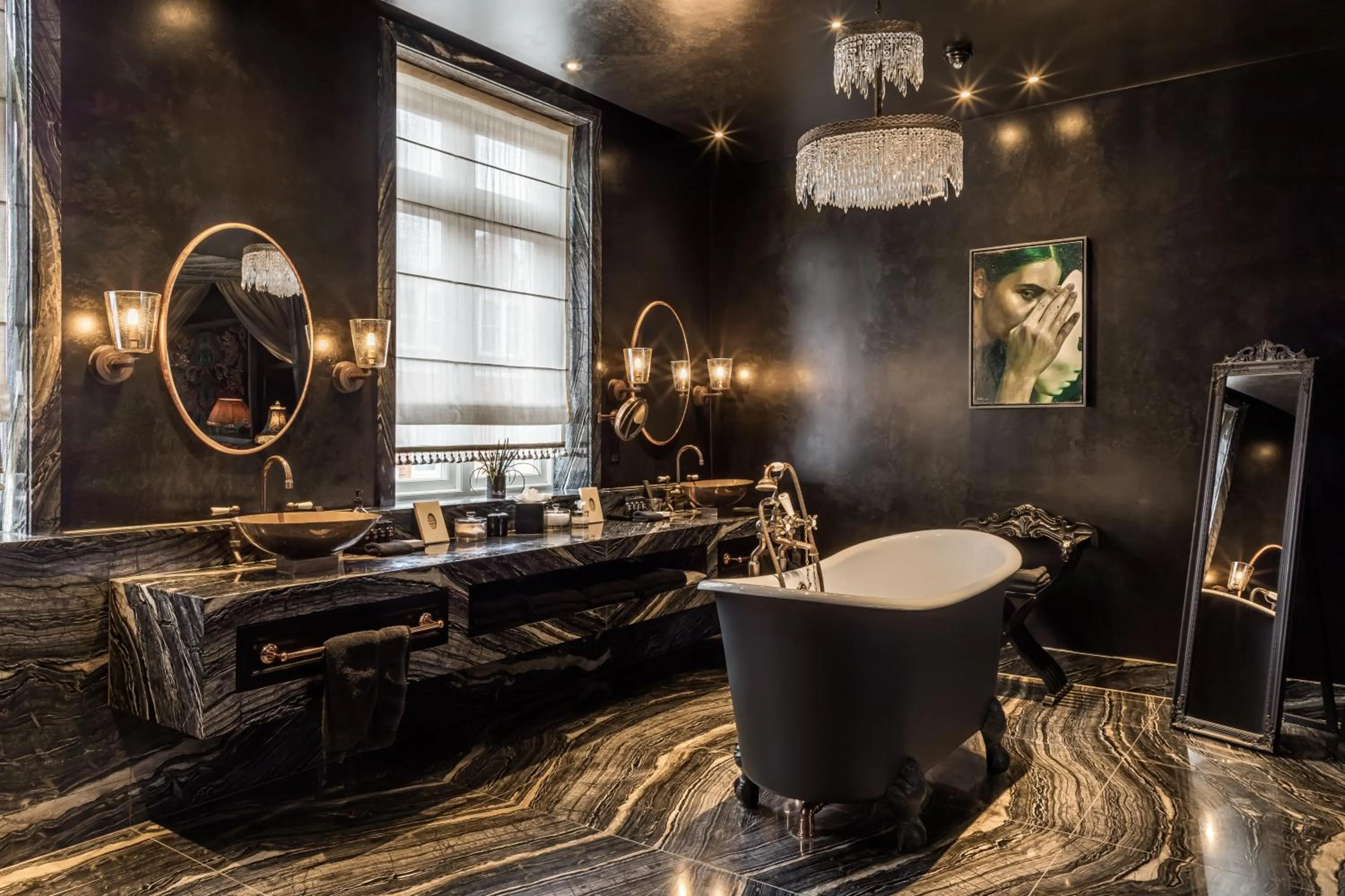 Bathroom in The Mandrake