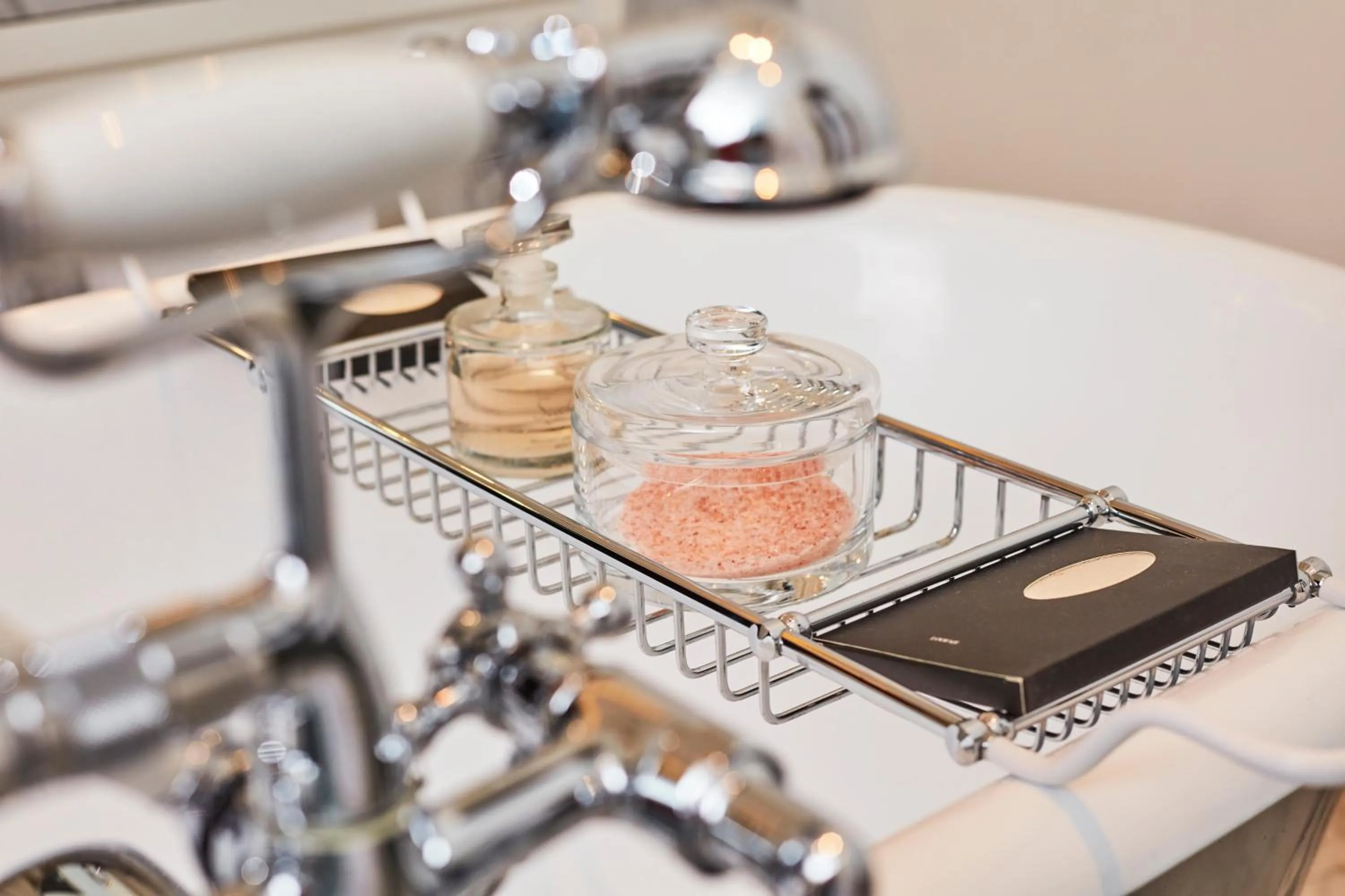 Bedroom in The Mandrake