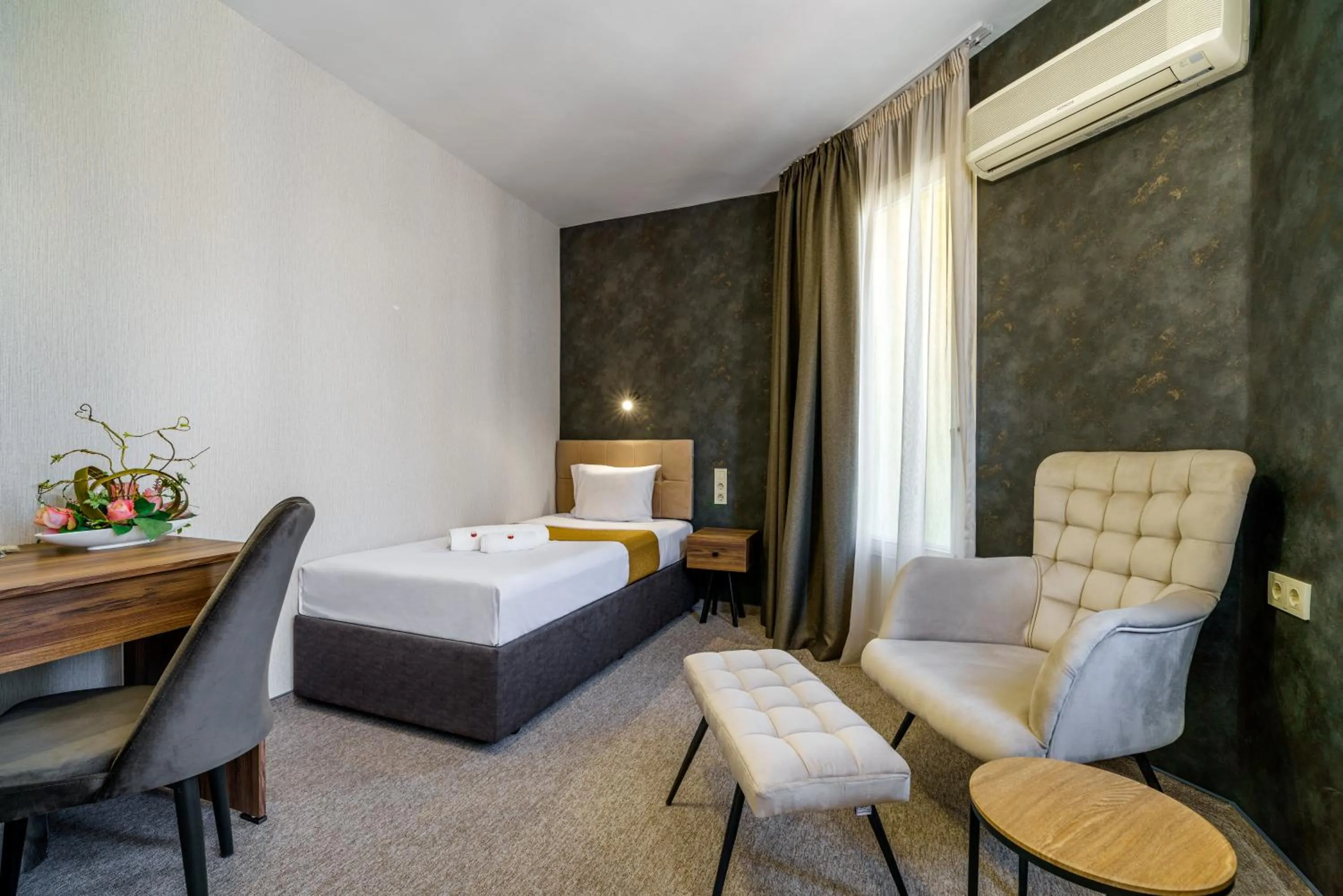 Bed in Bistra & Galina Hotel