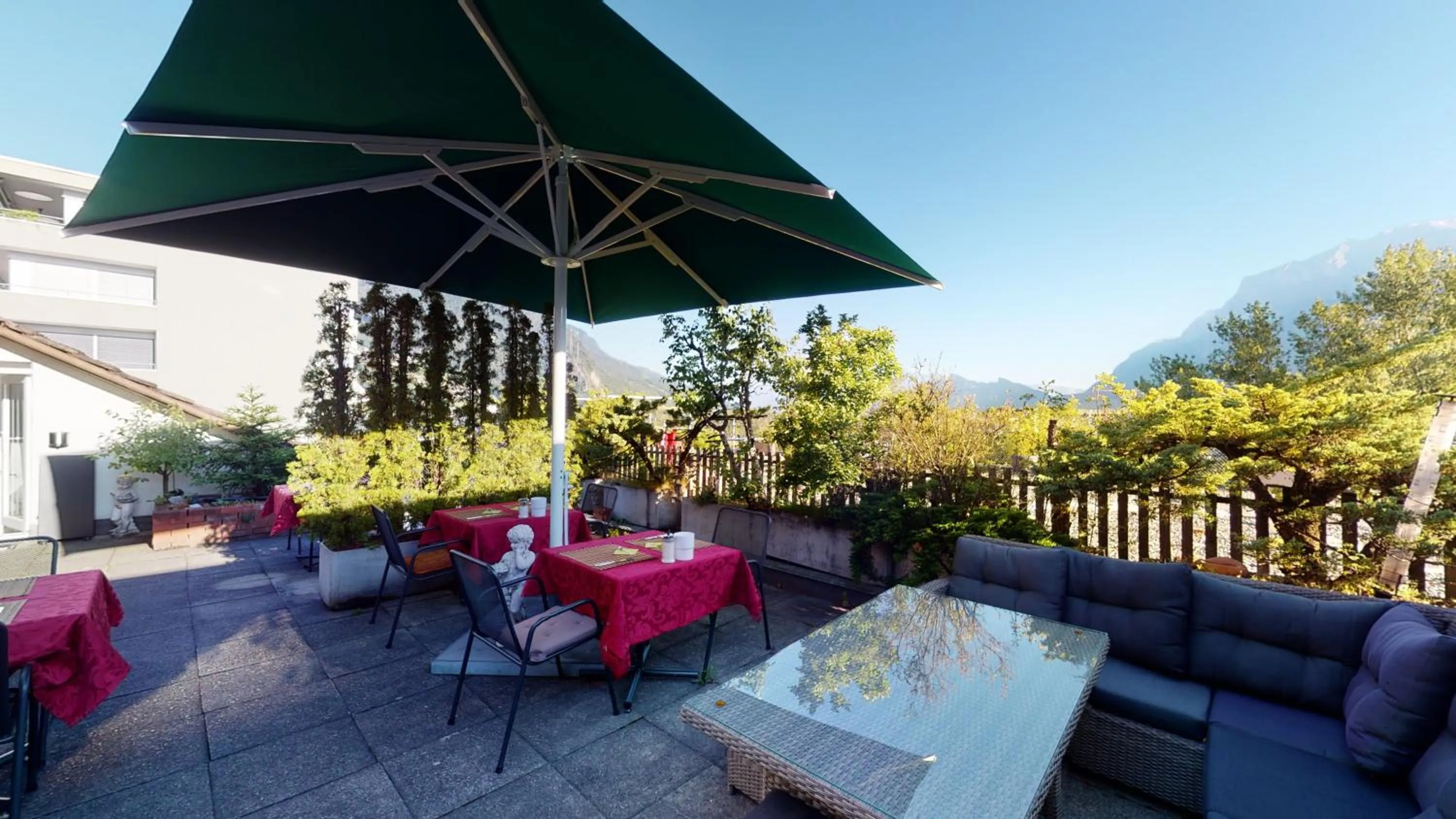 Spring in BnB Haus Weibel