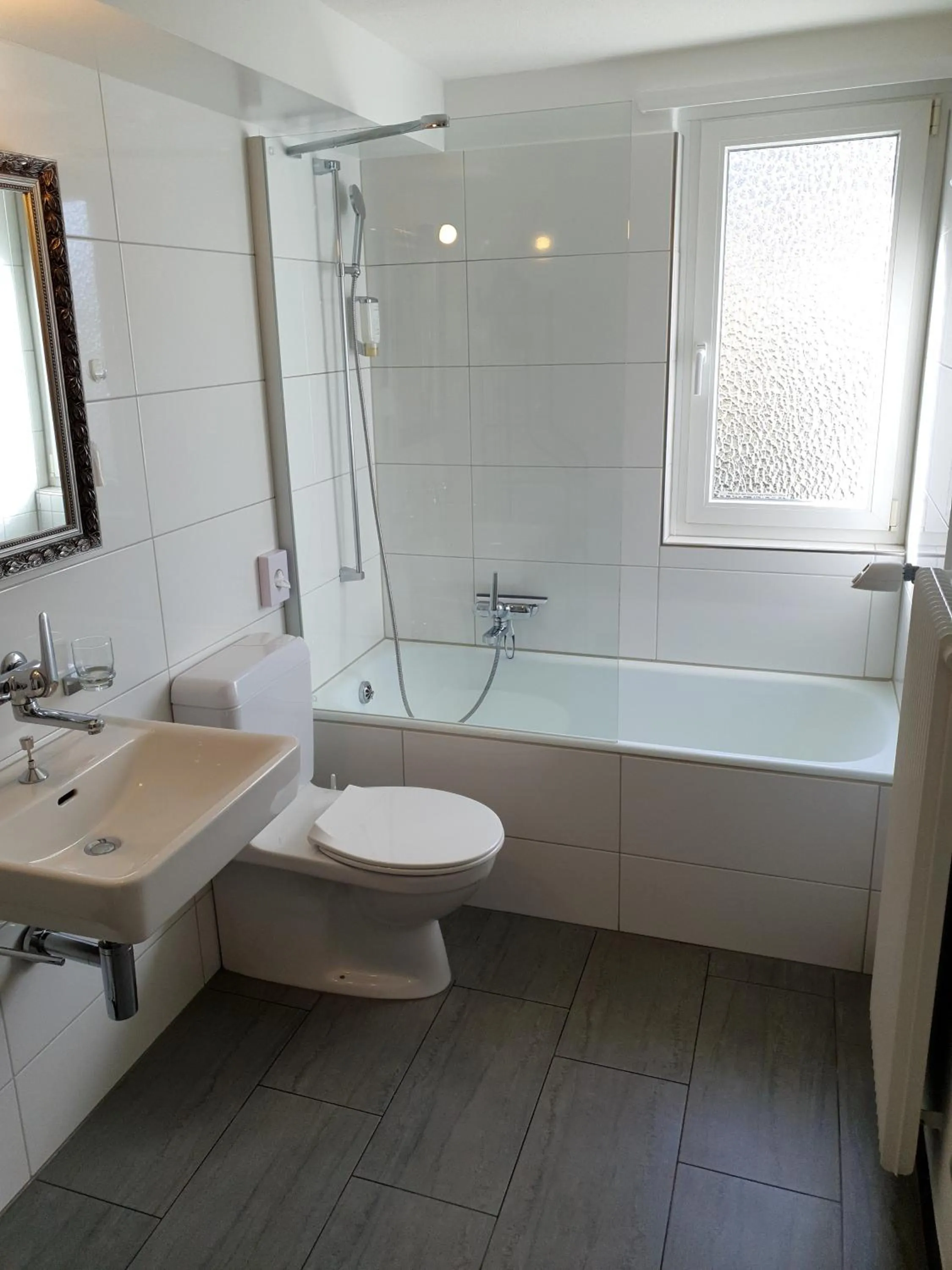 Bathroom in BnB Haus Weibel