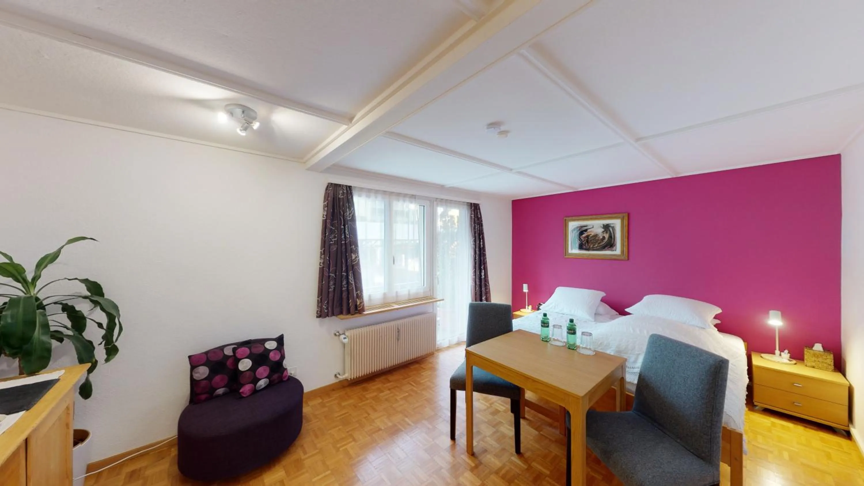 Photo of the whole room, Bed in BnB Haus Weibel