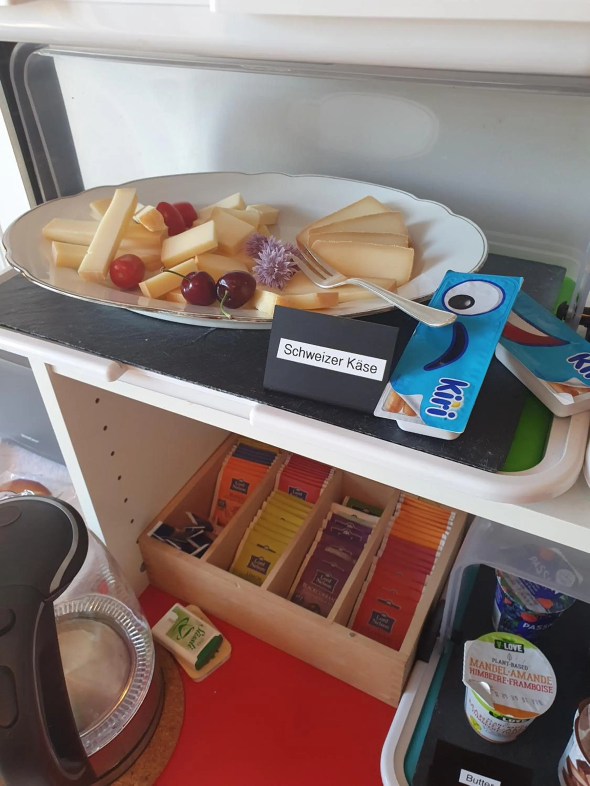 Food and drinks in BnB Haus Weibel