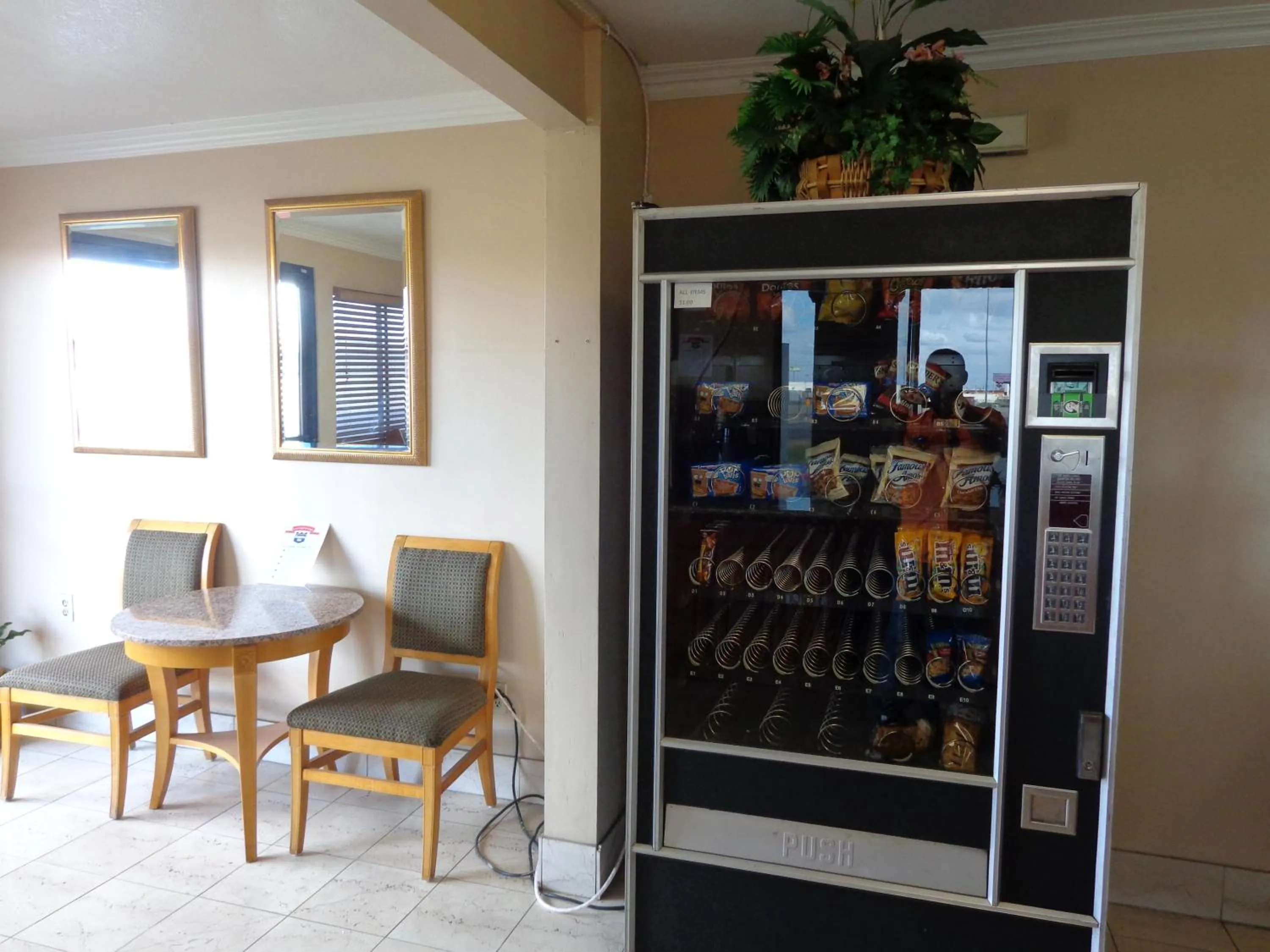 On-site shops in Knights Inn Phoenix at N Black Canyon Hwy