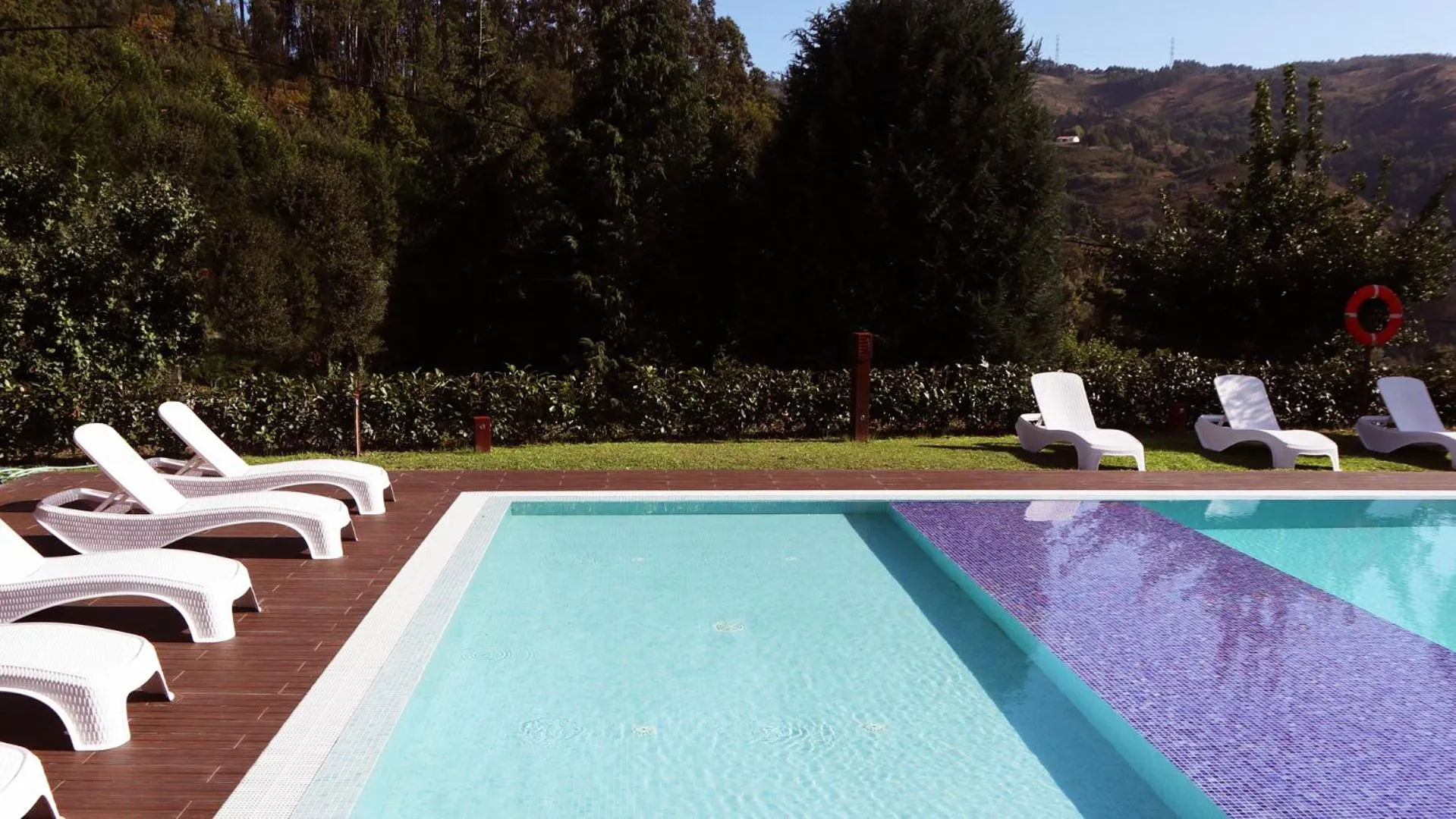Swimming pool in Agrinho Suites & Spa Gerês