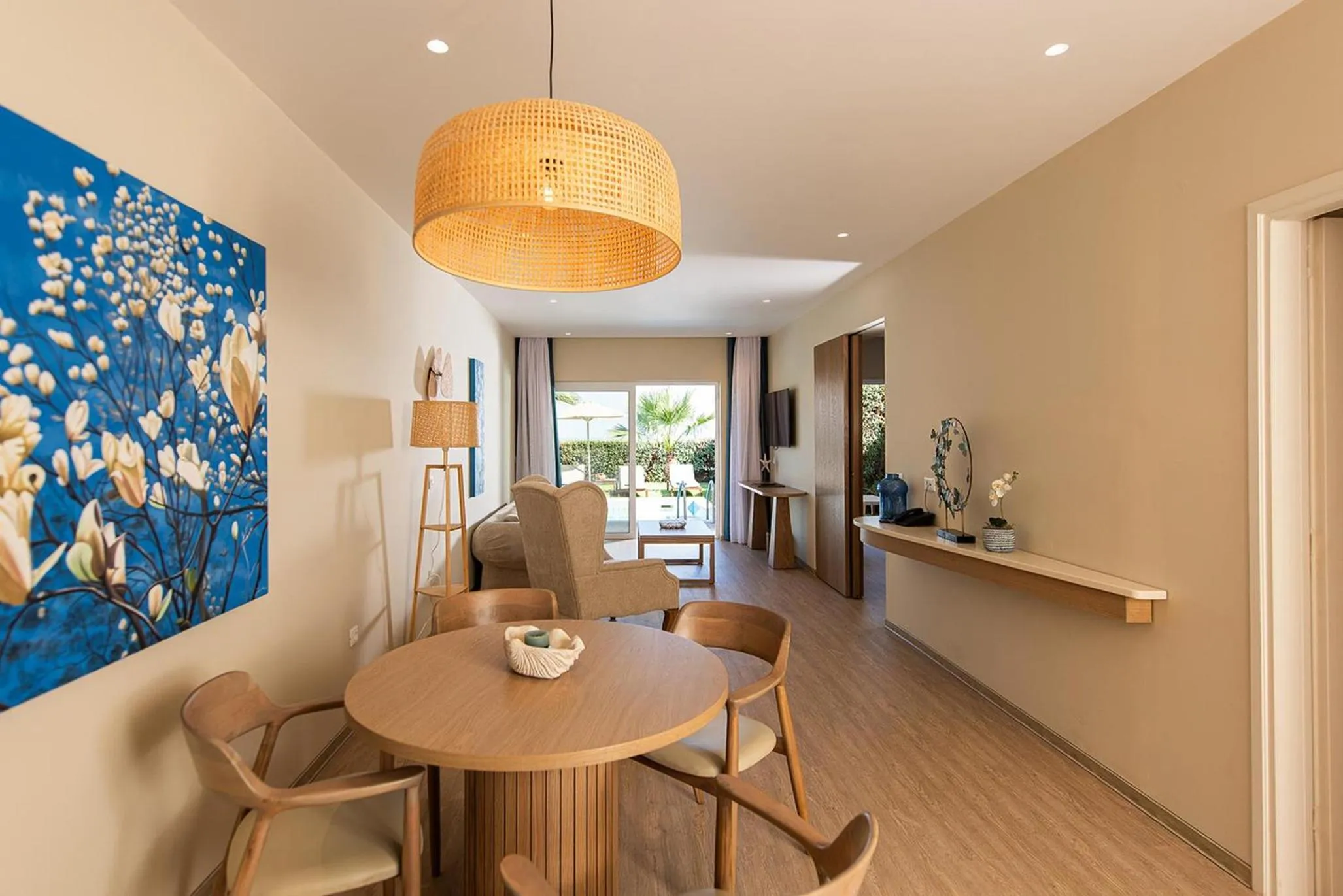 Photo of the whole room in Pilot Beach Resort