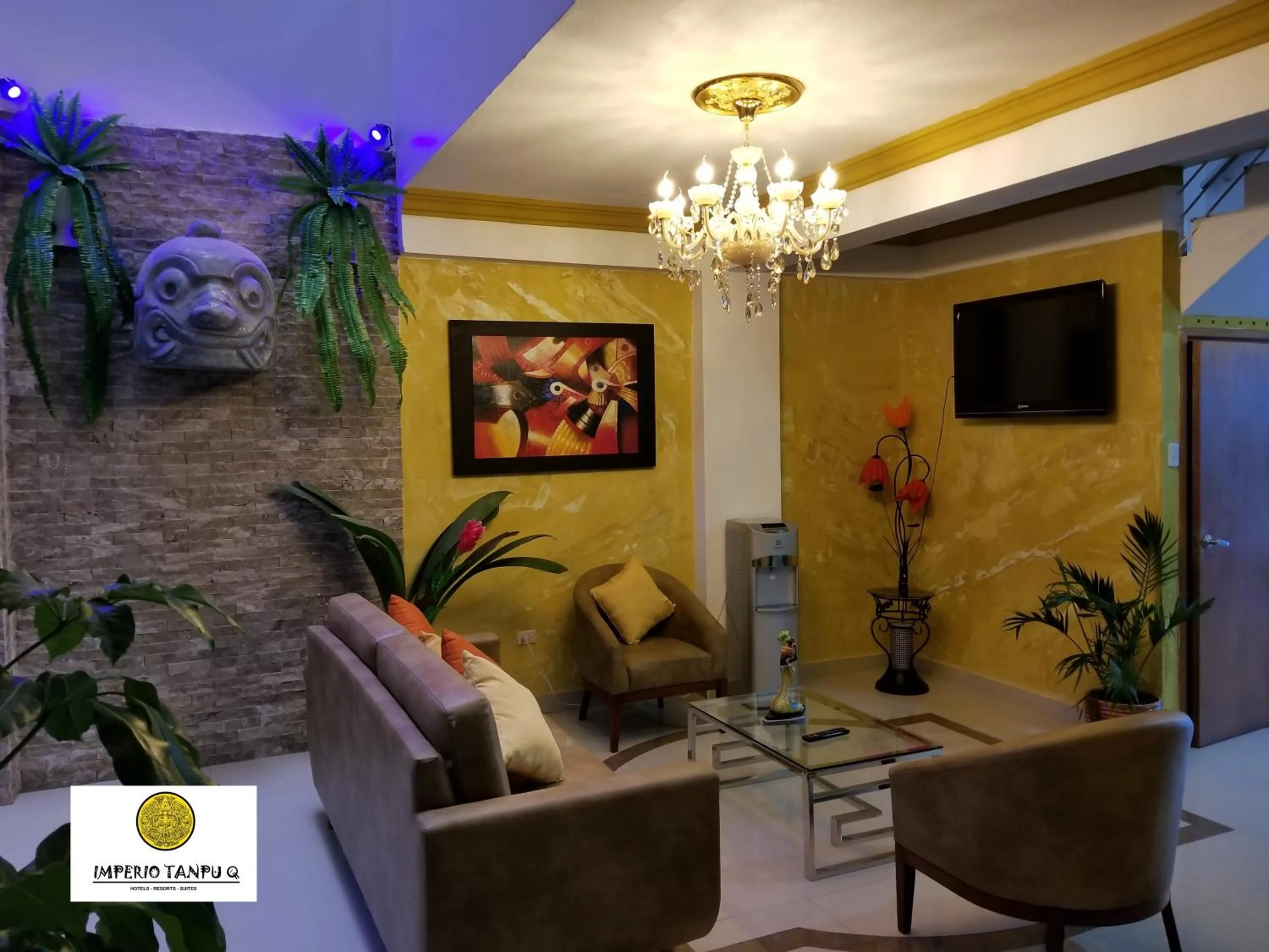 TV and multimedia in Imperio Tanpu Q