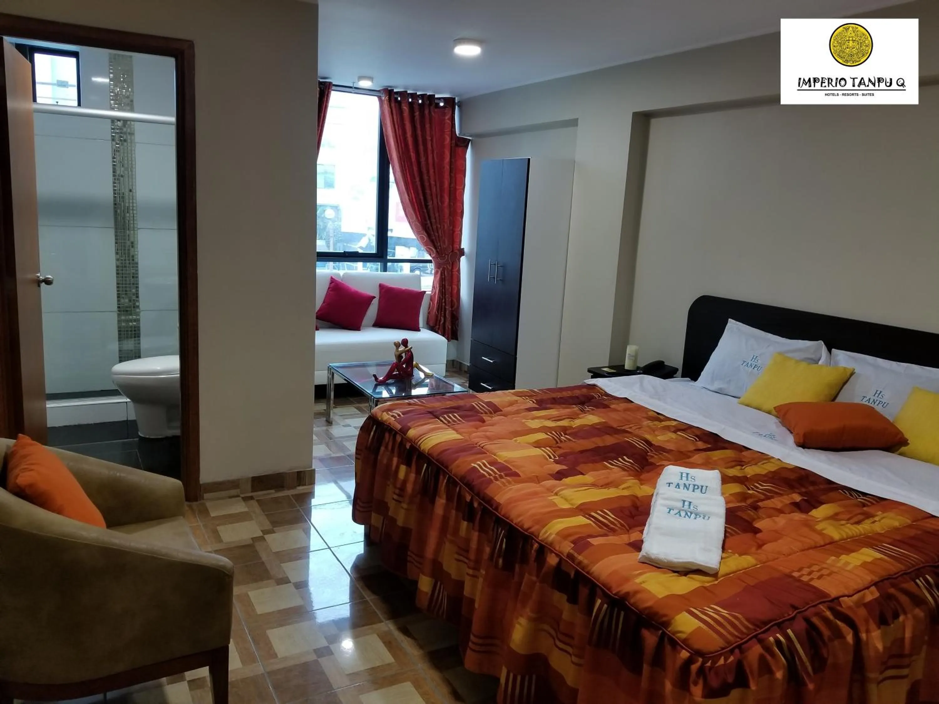 Photo of the whole room, Bed in Imperio Tanpu Q