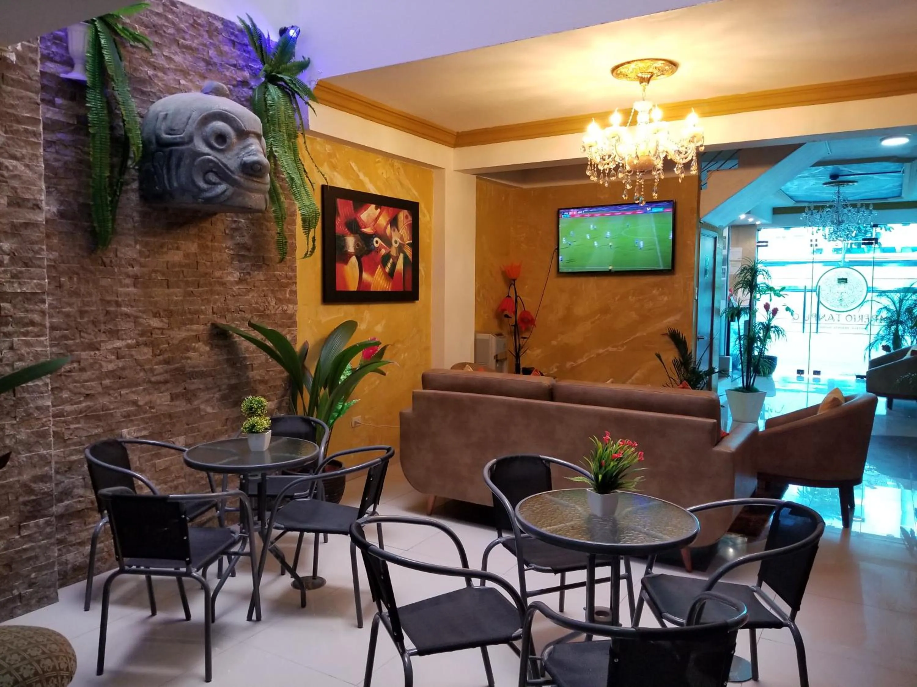 TV and multimedia in Imperio Tanpu Q