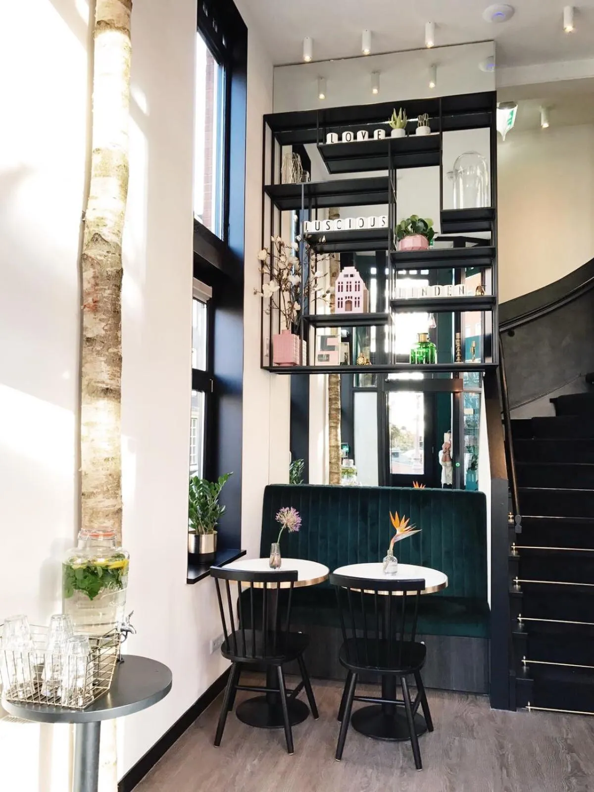 Lobby or reception in Linden Hotel