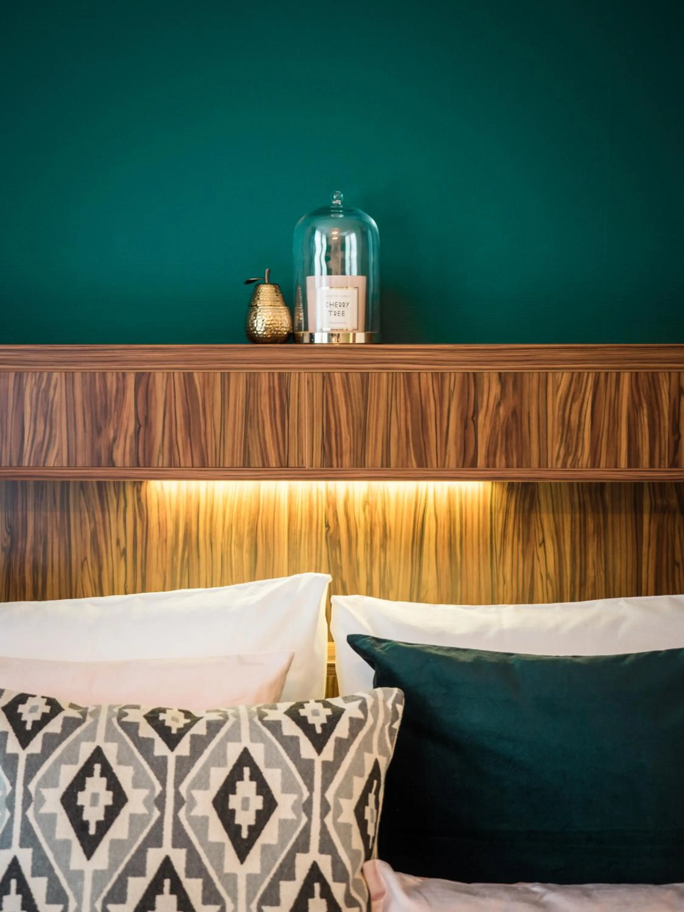 Bedroom, Bed in Linden Hotel