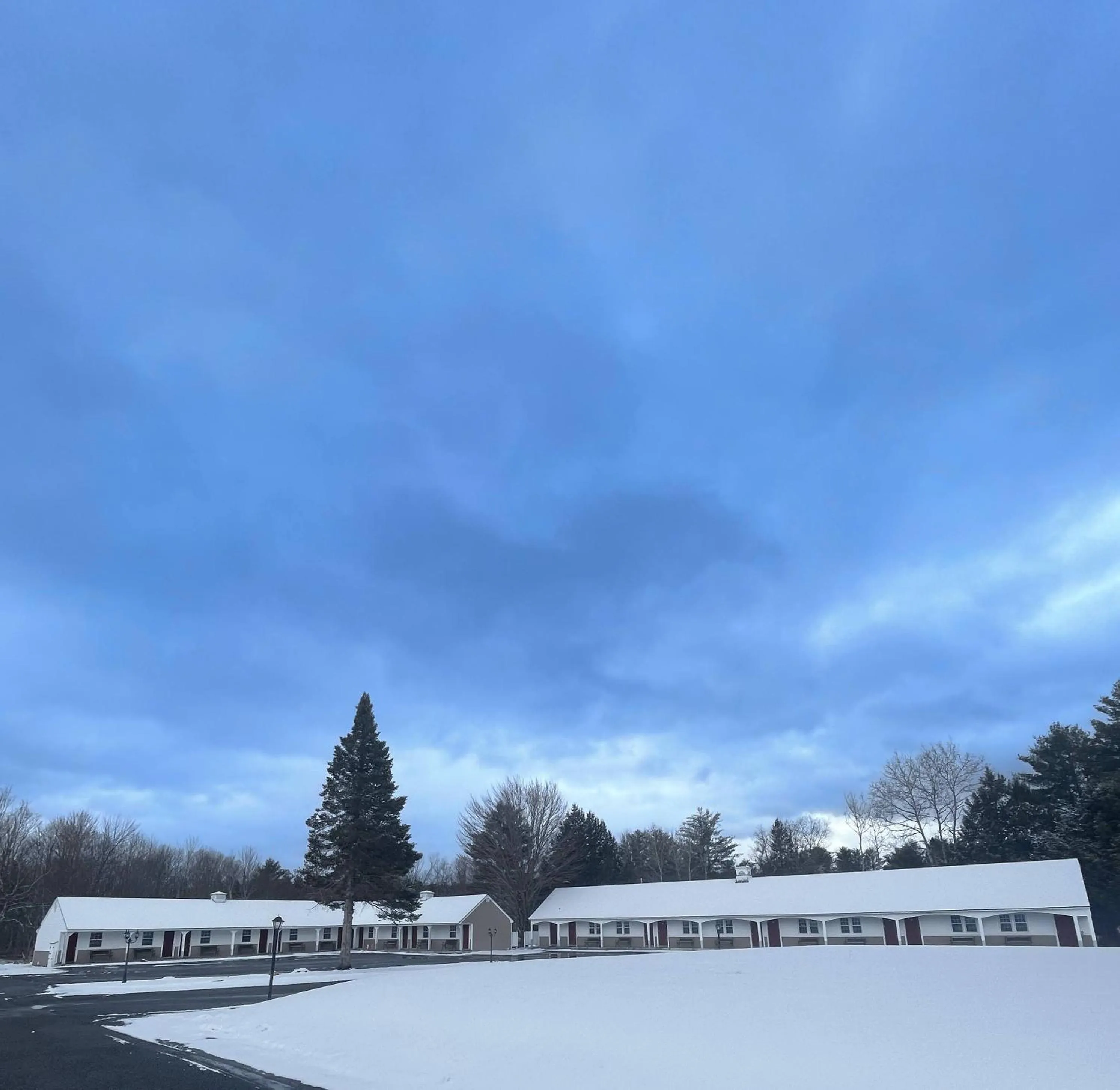 Property building in Stonybrook Motel & Lodge
