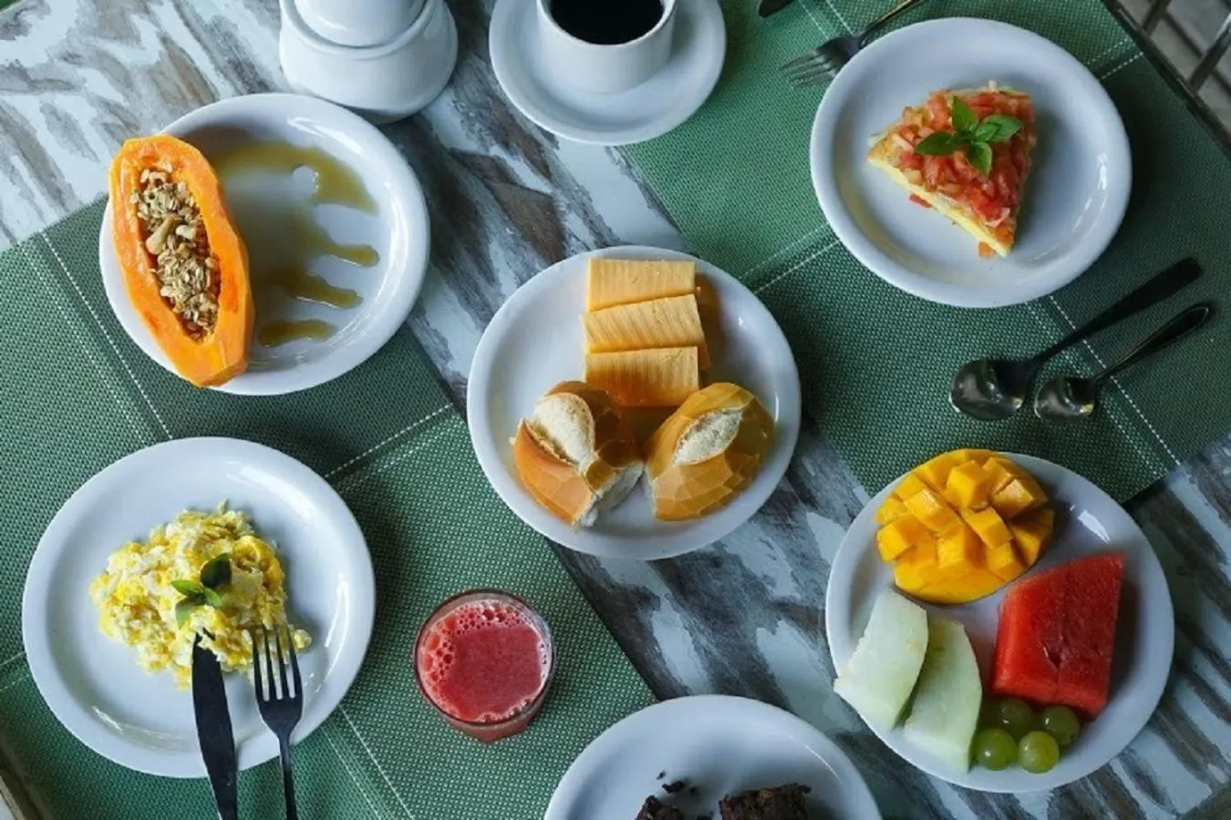 Breakfast in Pousada do Bosque