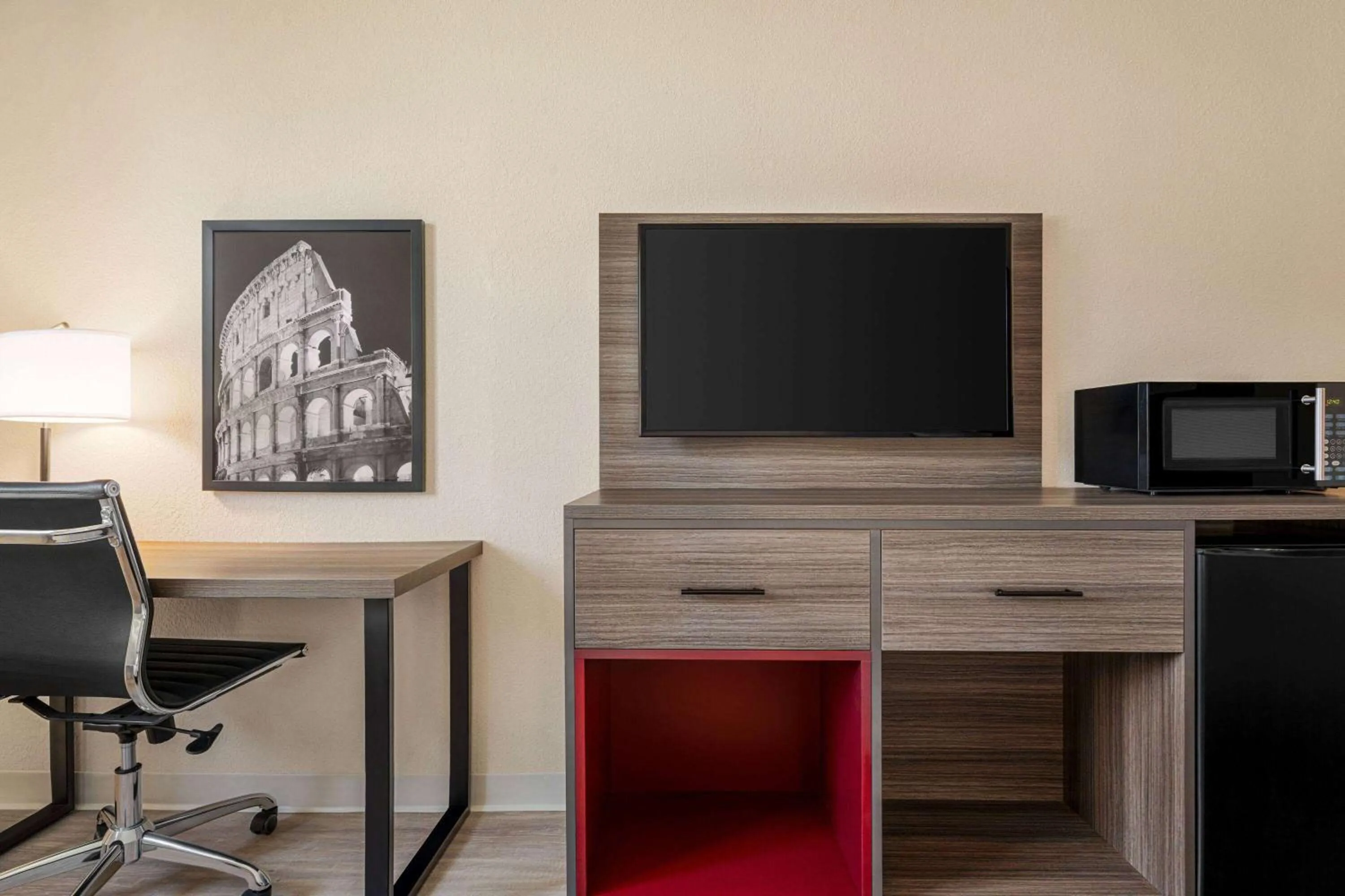 Photo of the whole room in Ramada by Wyndham Allentown Bethlehem