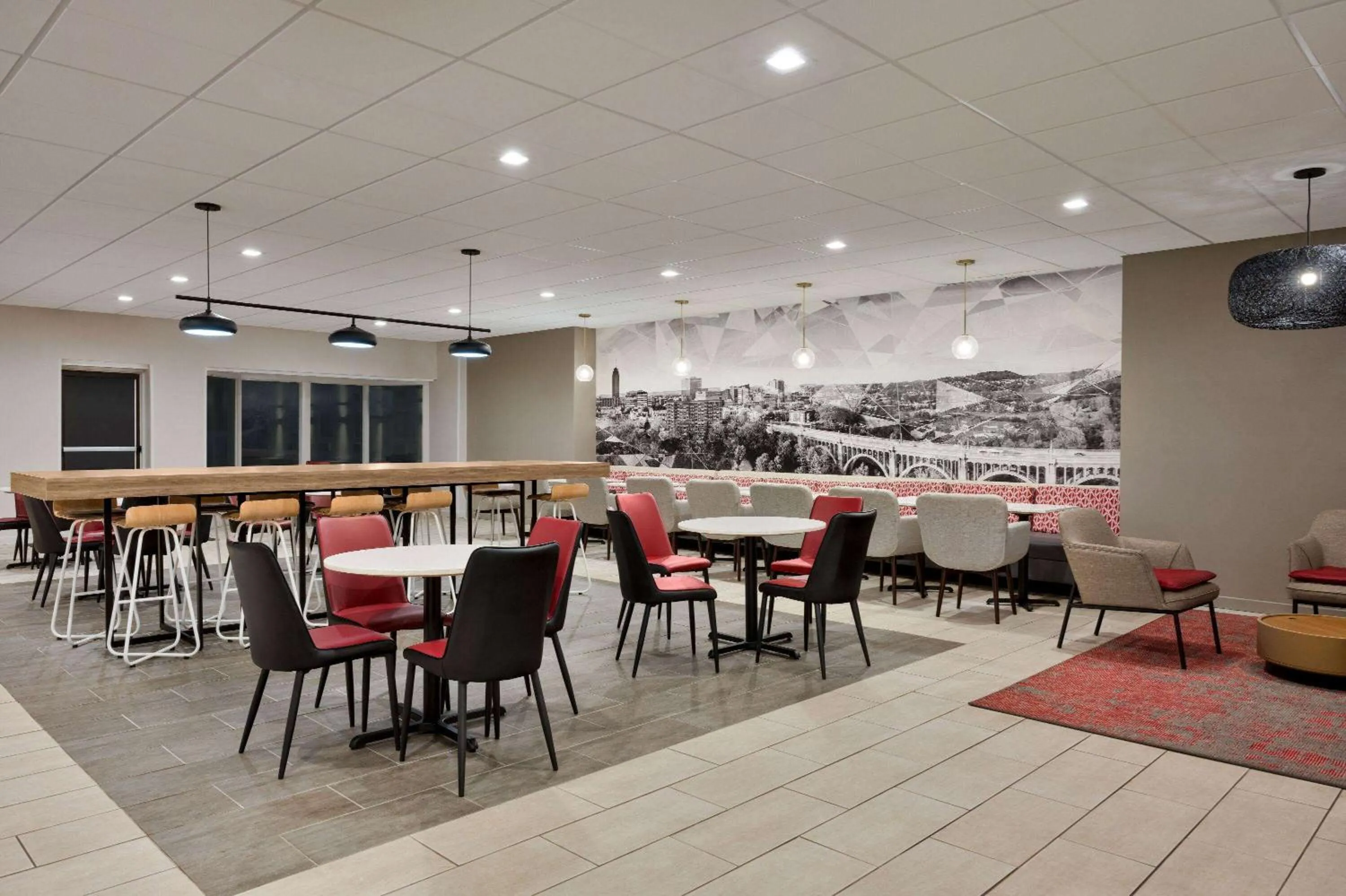 Restaurant/places to eat in Ramada by Wyndham Allentown Bethlehem