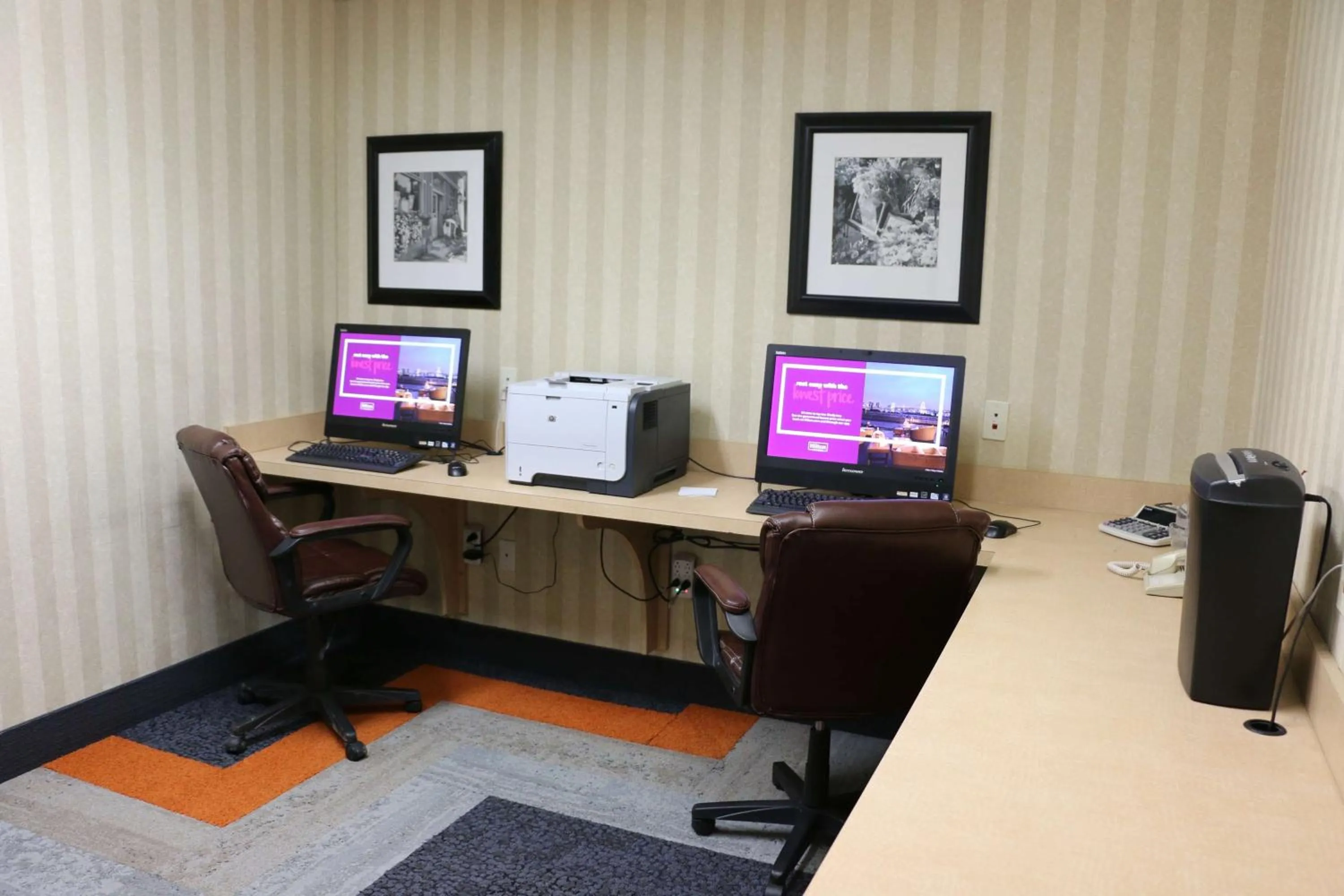 Business facilities in Hampton Inn Bowling Green
