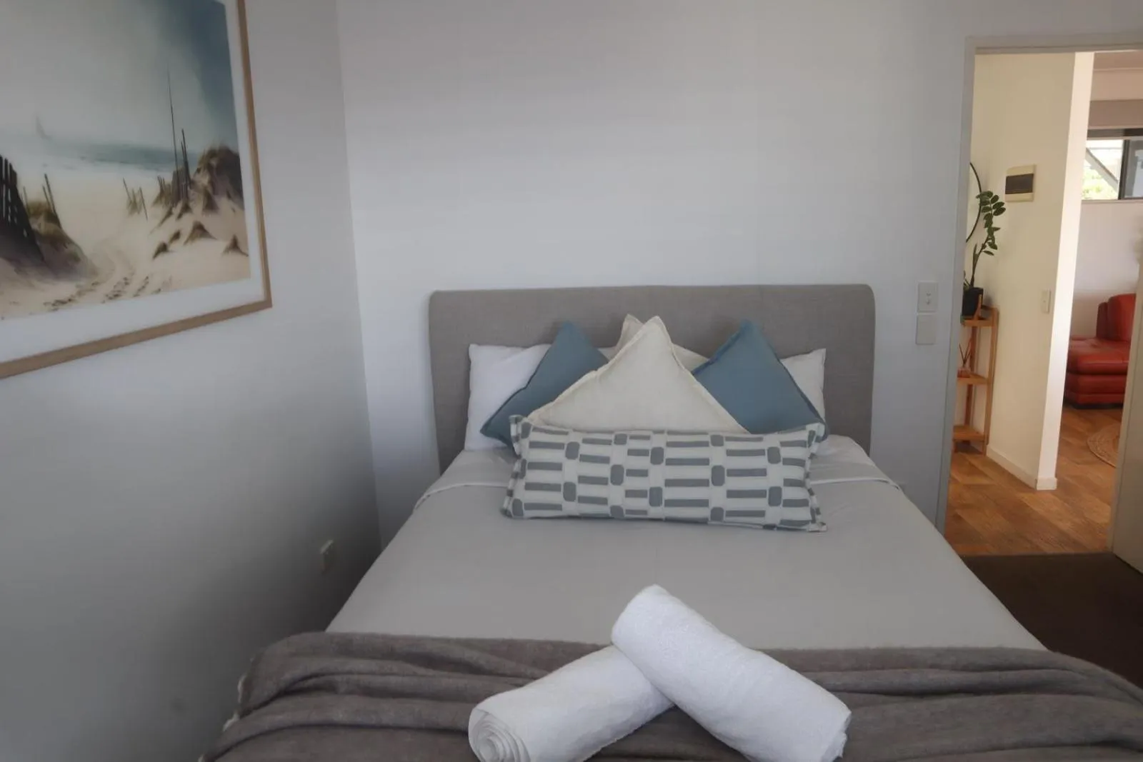 Bedroom, Bed in Coolum Beach Resort