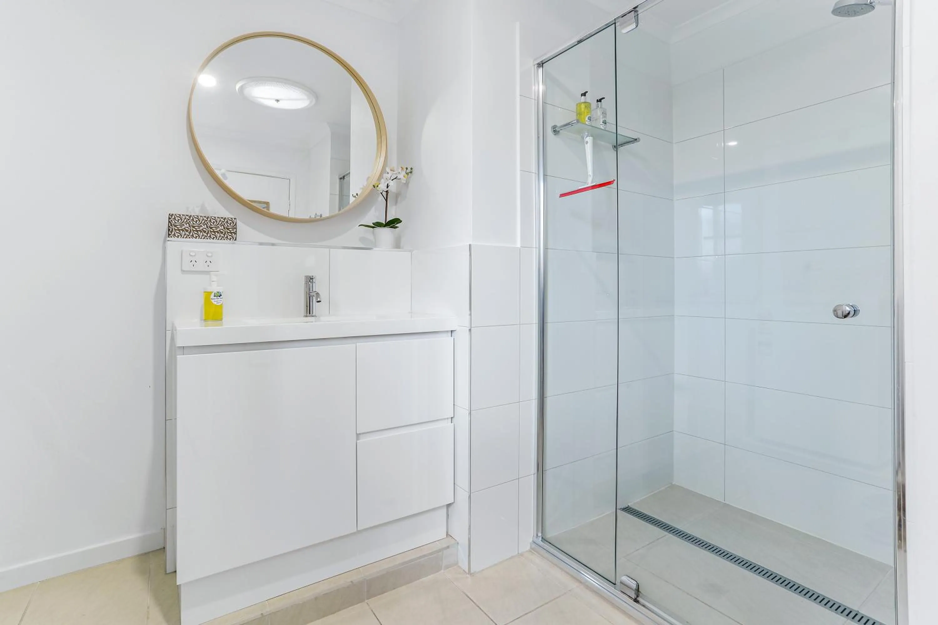 Shower in Noosa River Retreat Holiday Apartments