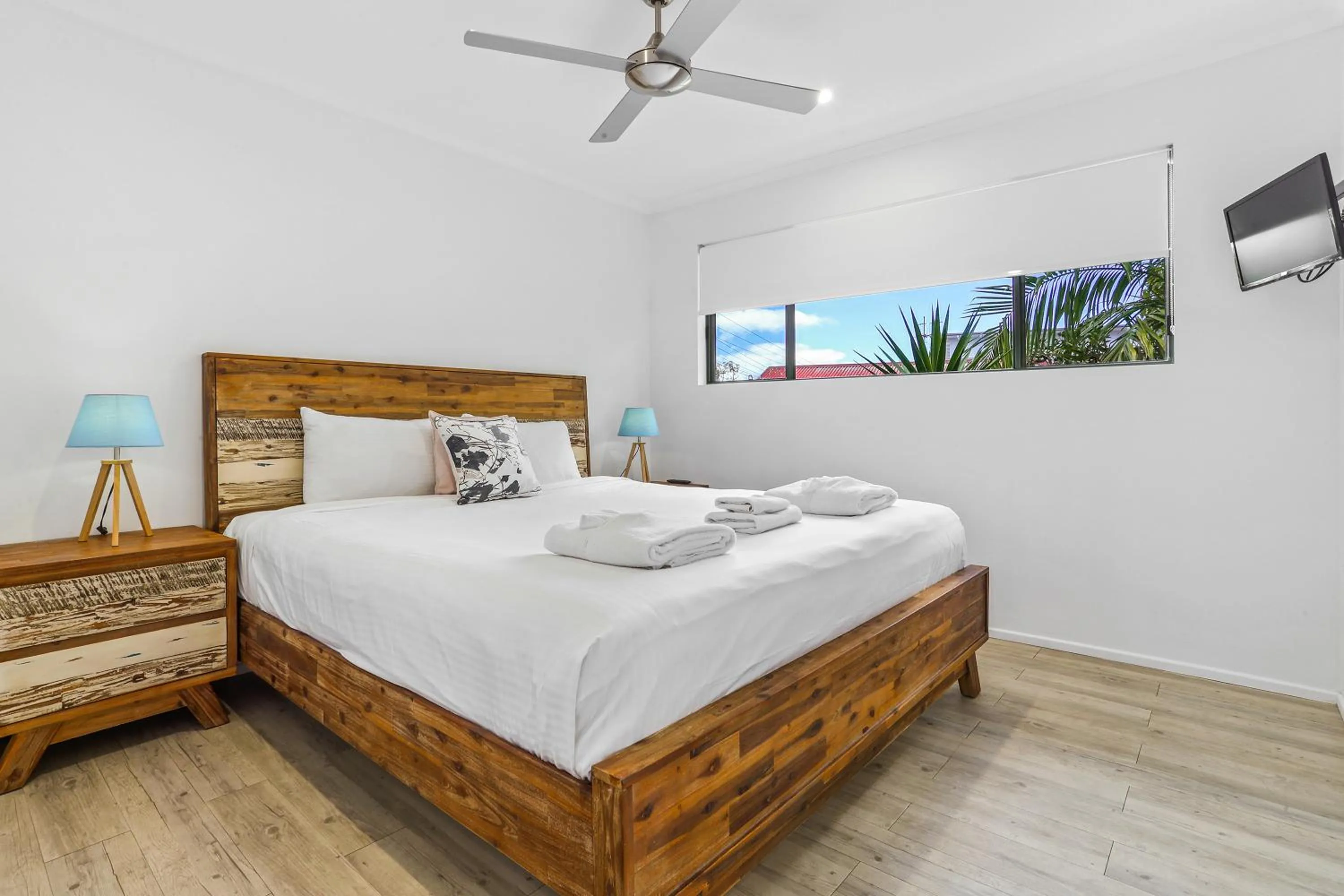Bed in Noosa River Retreat Holiday Apartments