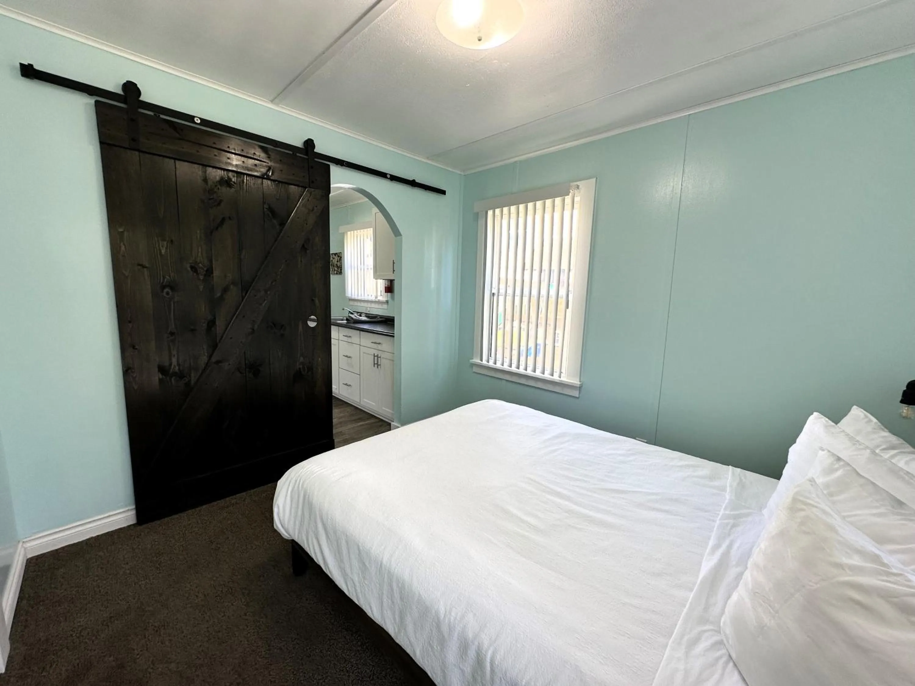 Bedroom, Bed in The Anchorage Motel