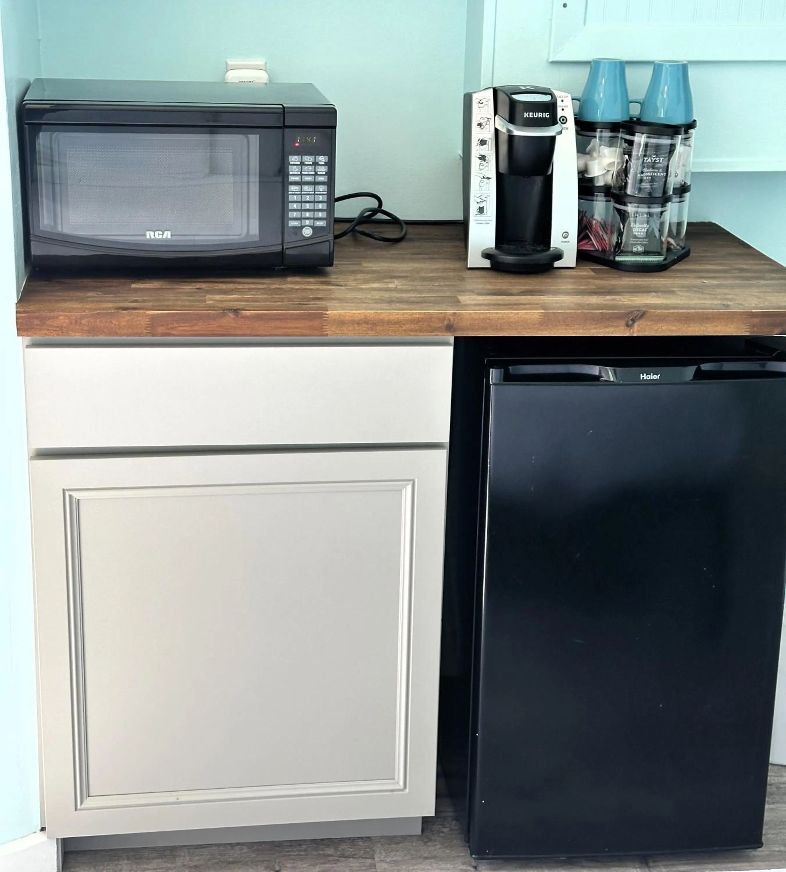 Coffee/tea facilities in The Anchorage Motel