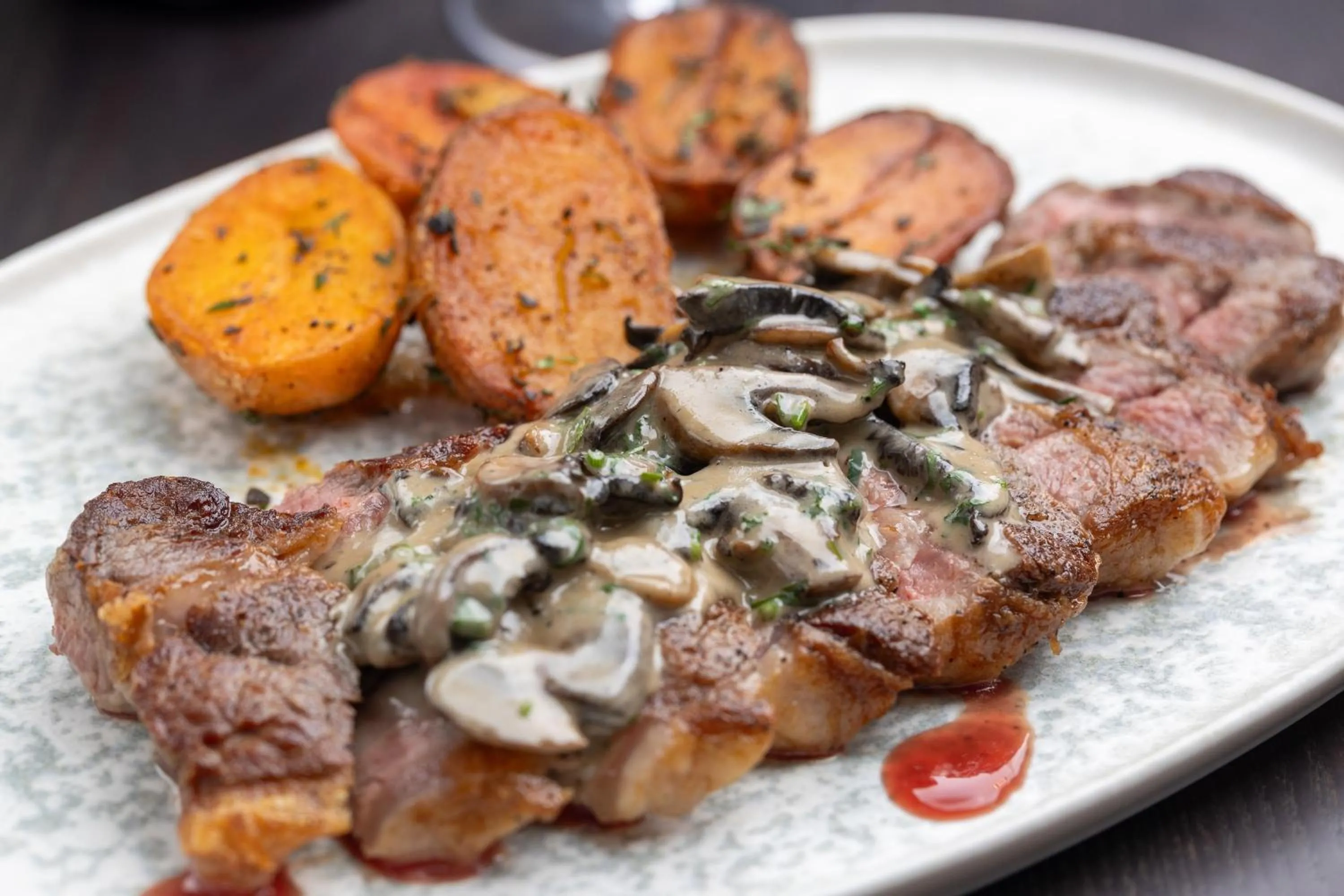 Restaurant/places to eat in Four Points by Sheraton Manhattan SoHo Village