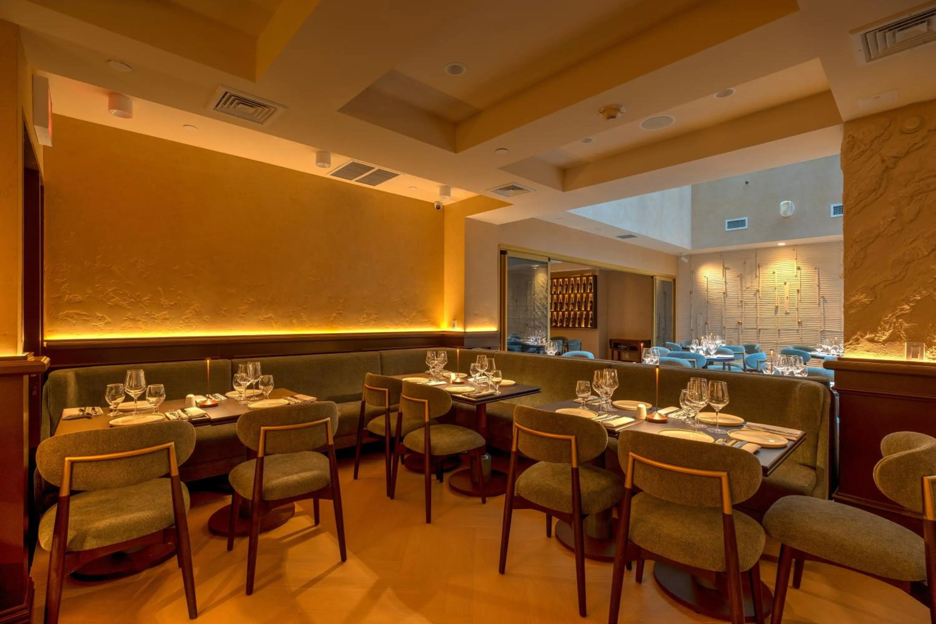 Restaurant/places to eat in Four Points by Sheraton Manhattan SoHo Village