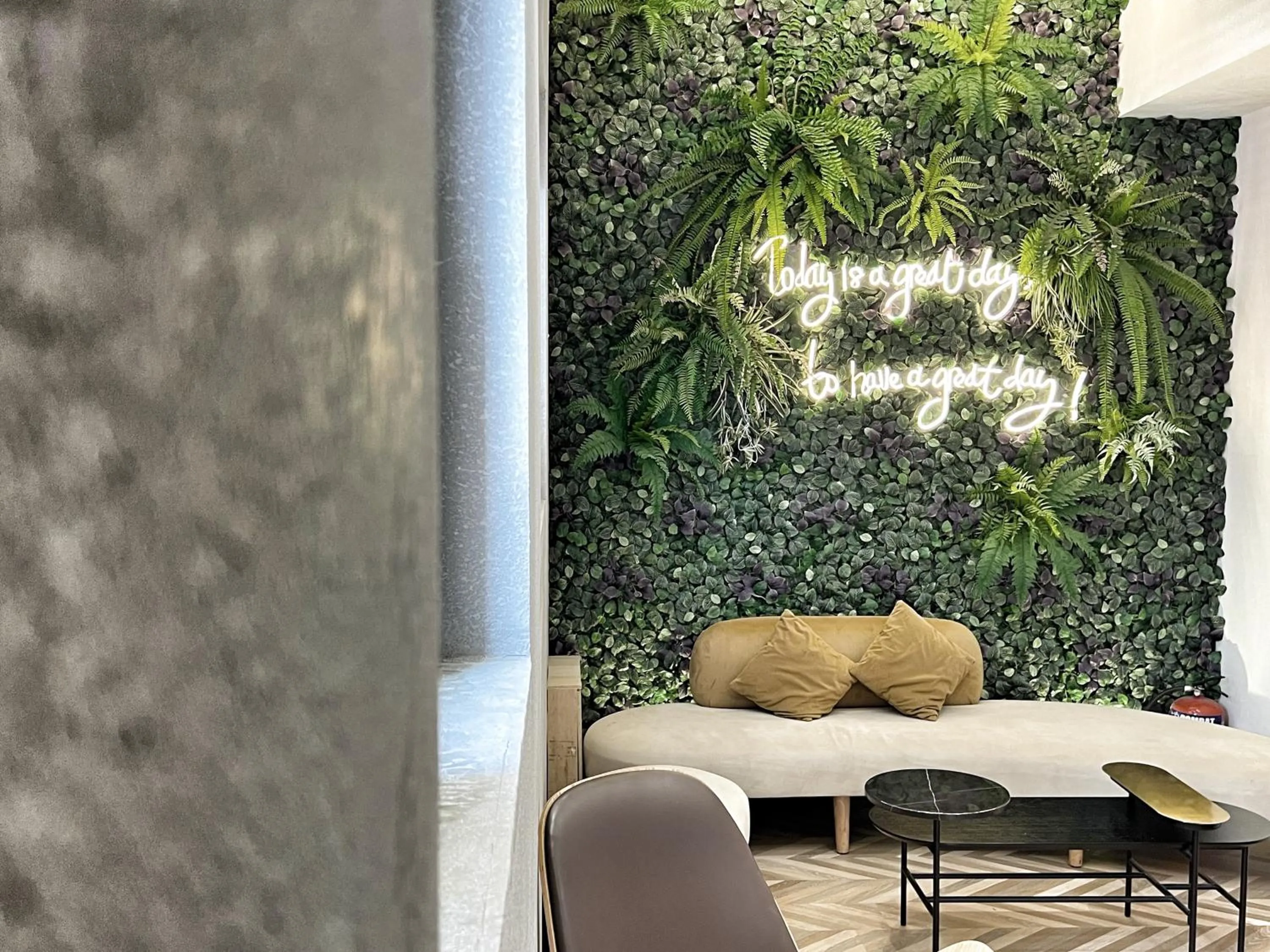 Lobby or reception in Rest Chinatown Hotel