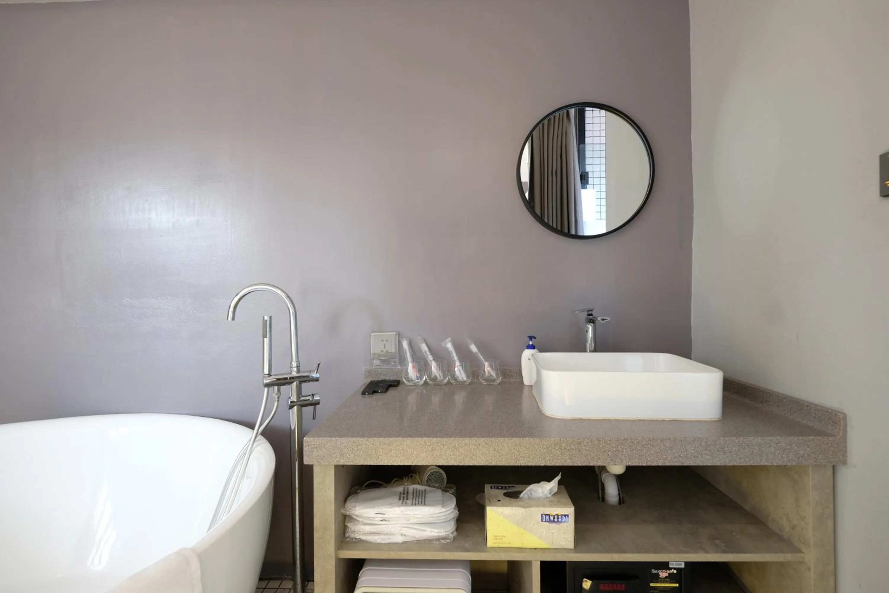 Bathroom in Rest Chinatown Hotel