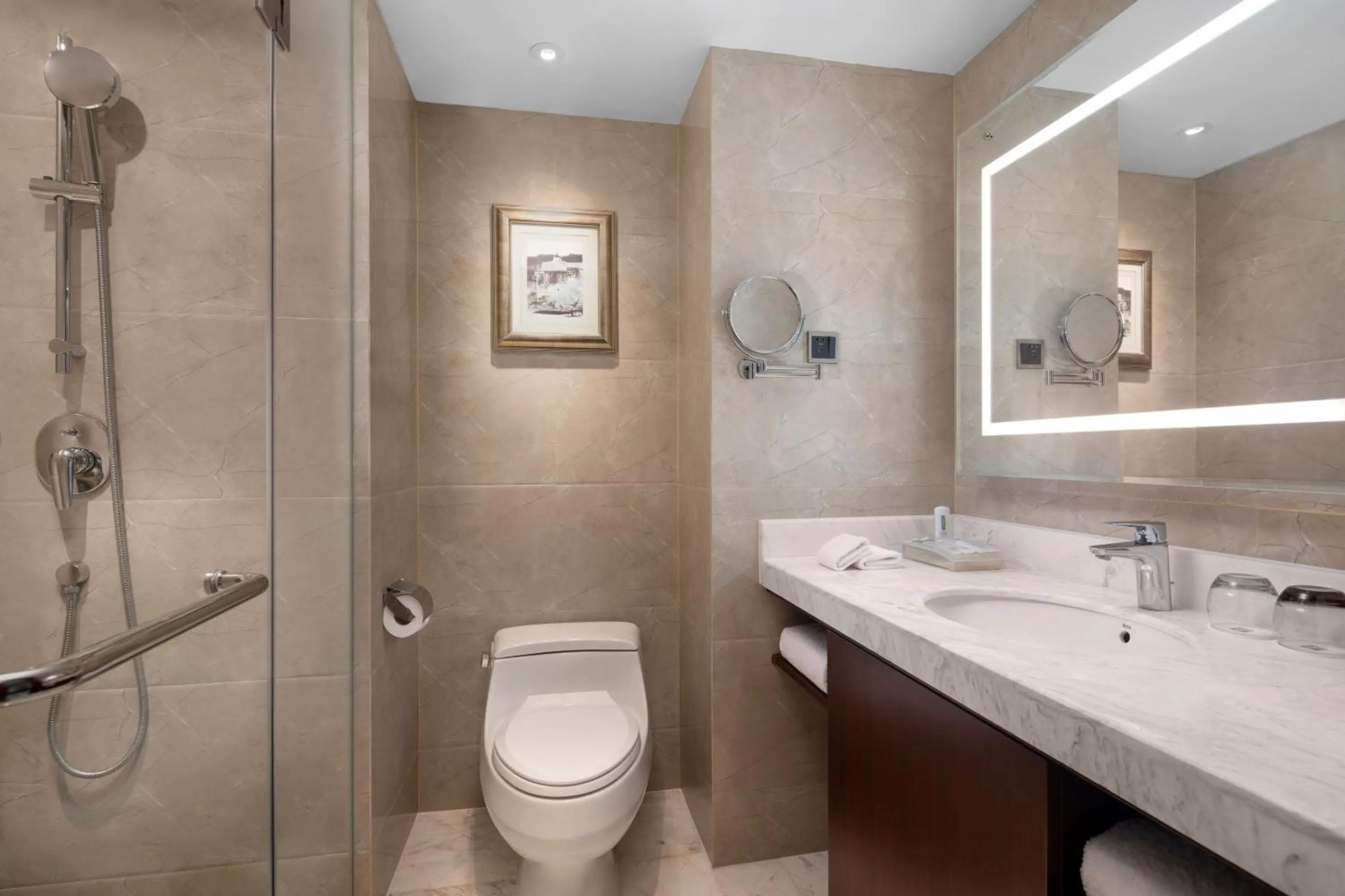 Bathroom in Holiday Inn Chengdu Century City-WestTower