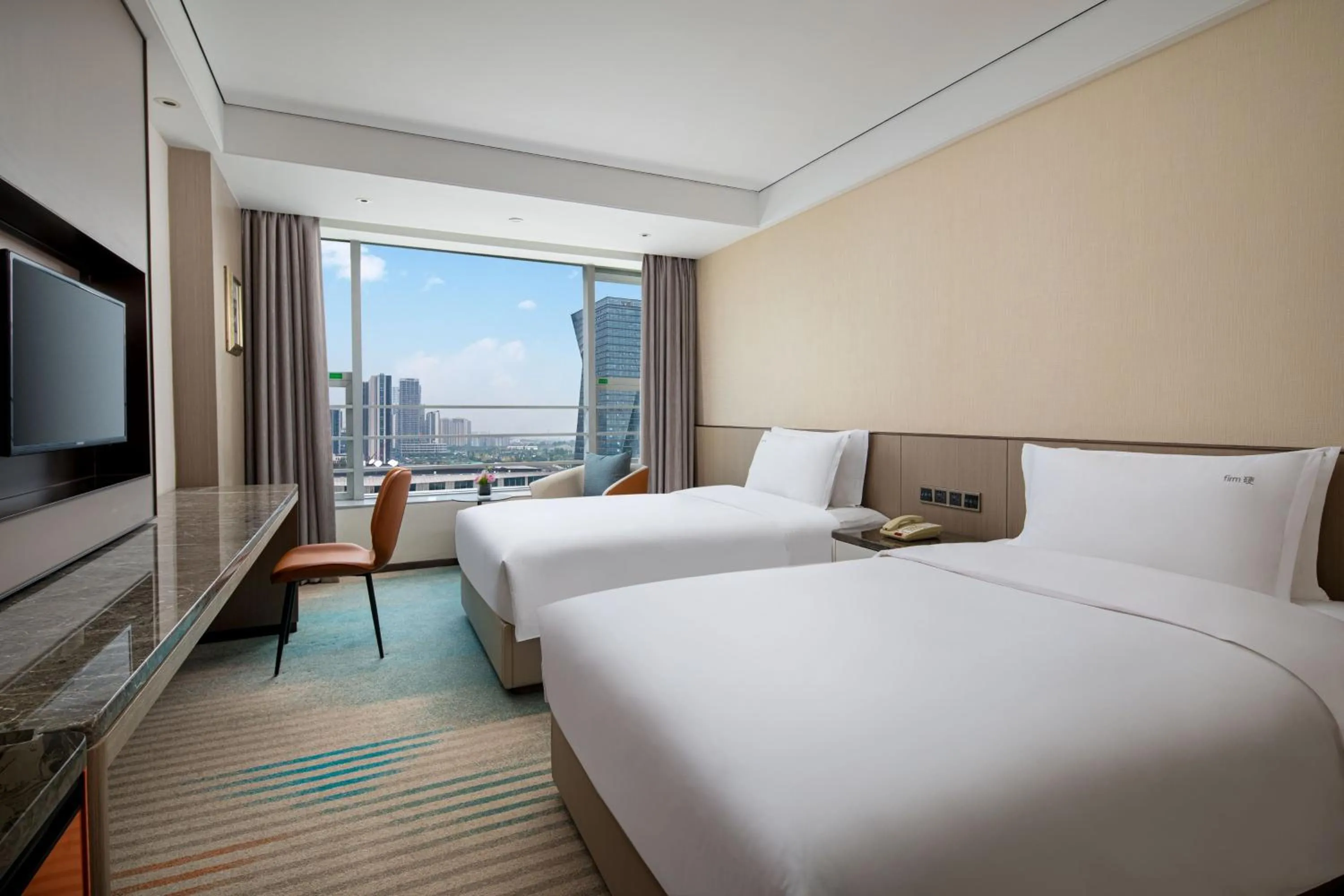 Photo of the whole room, Bed in Holiday Inn Chengdu Century City-WestTower